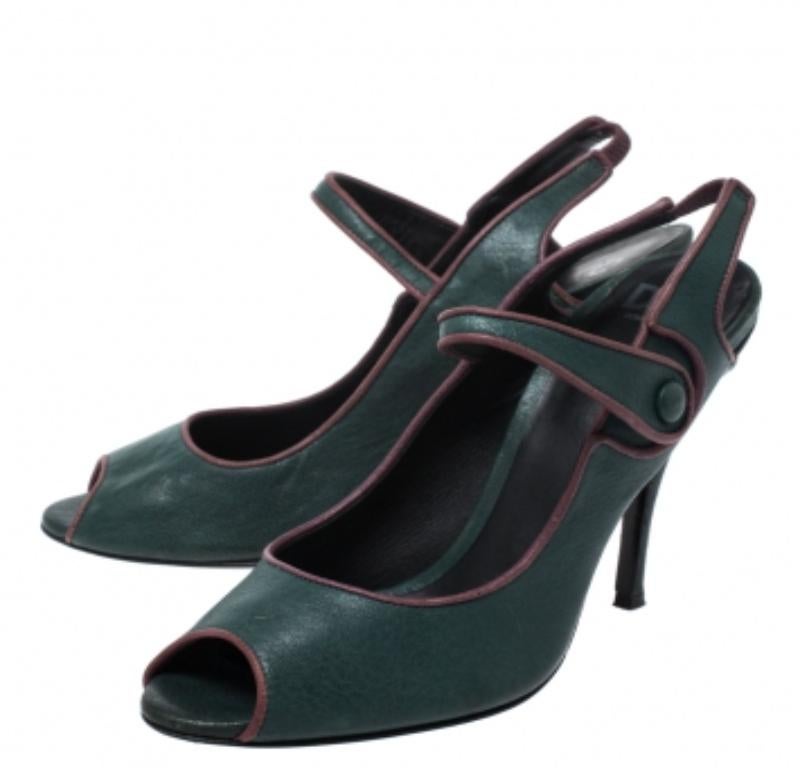 Bombas Dolce & Gabbana de piel verde con puntera abierta talla 40 en venta 2