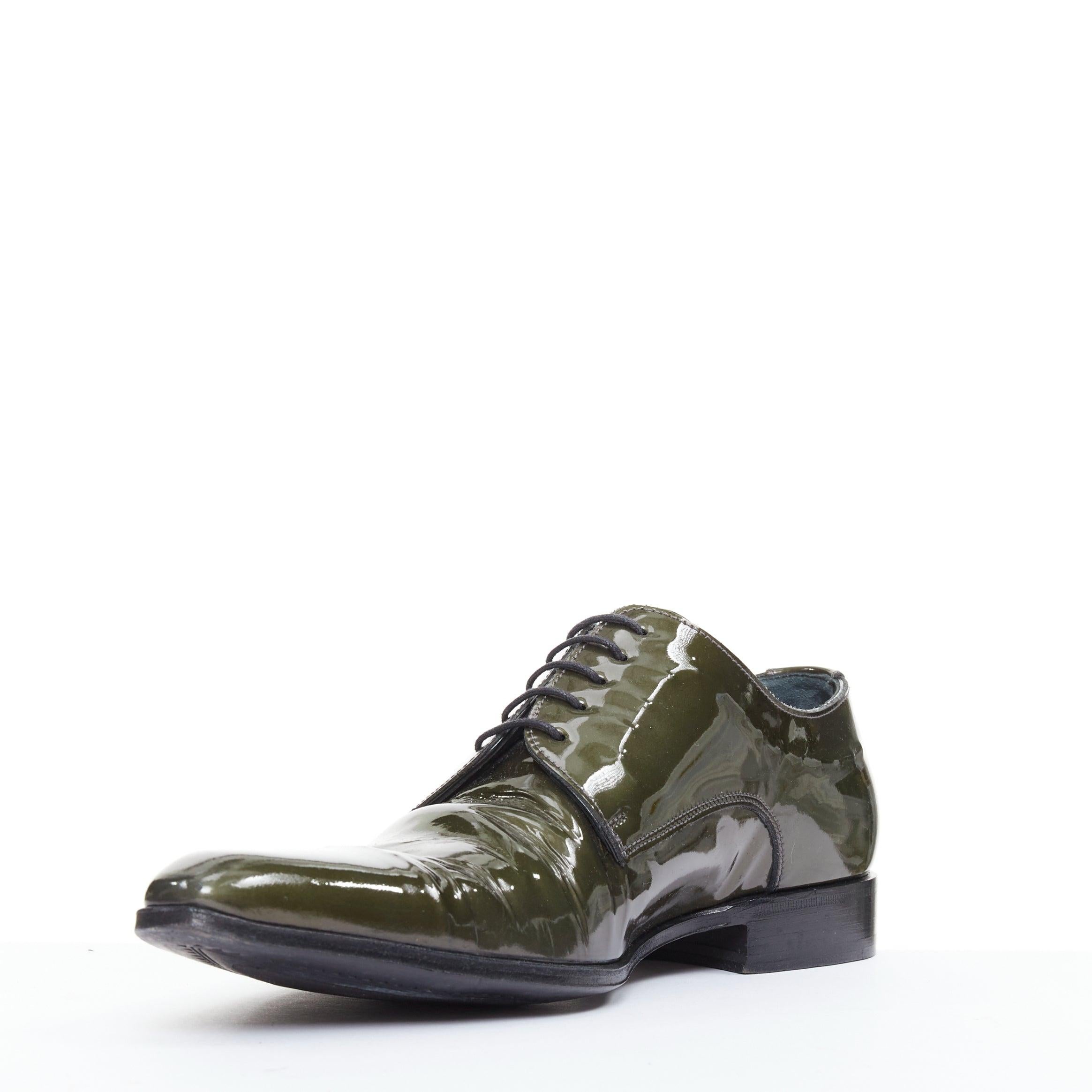DOLCE GABBANA scarpe brogue a punta in vernice verde UK7 EU41 In condizioni discrete in vendita a Hong Kong, NT