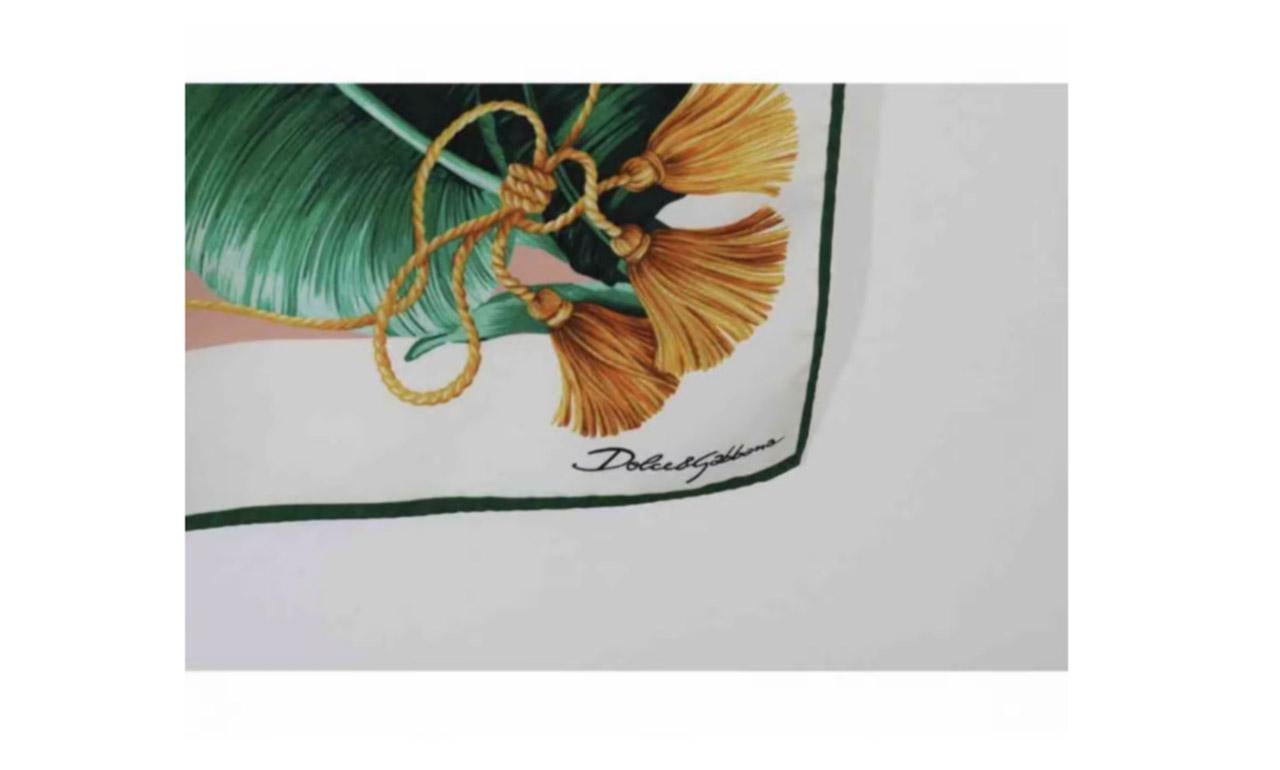 Dolce & Gabbana Green Silk Banana Leaf Scarf Wrap DG Logo Tropical Jungle In New Condition In WELWYN, GB