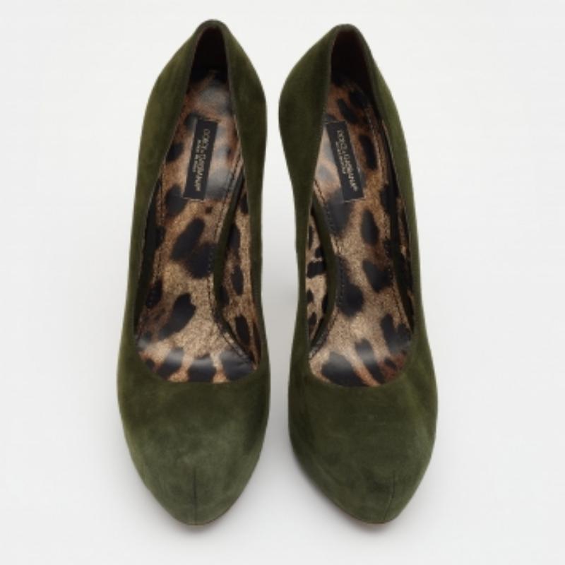 Nero Dolce & Gabbana, pompe con plateau in pelle scamosciata verde taglia 38 in vendita