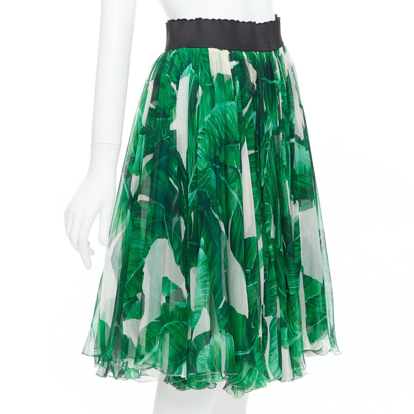 Verde DOLCE GABBANA gonna in chiffon di seta con stampa a foglie tropicali verde IT36 XXS in vendita