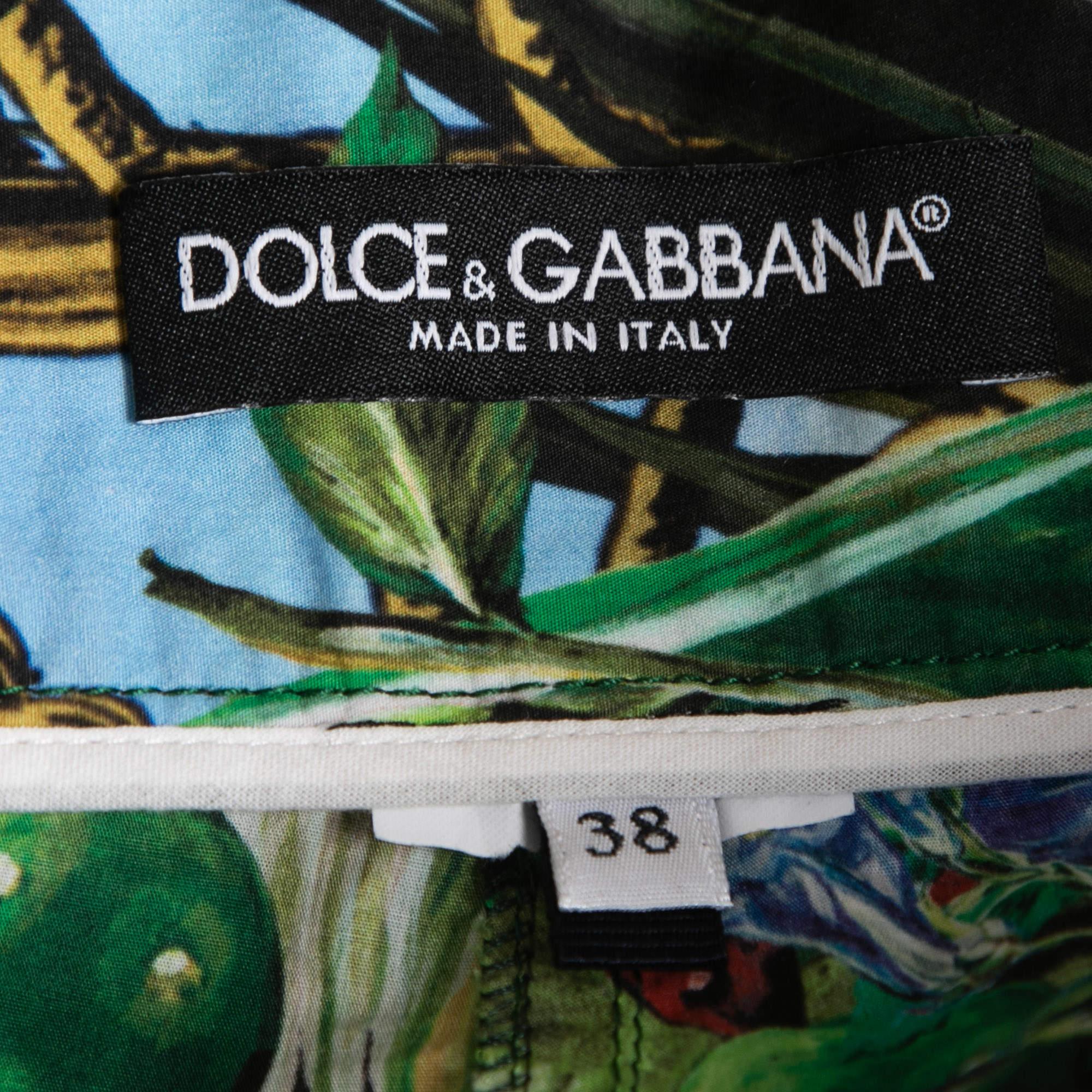 Dolce & Gabbana Green Tropical Printed Cotton Wrap Shorts S In Excellent Condition In Dubai, Al Qouz 2