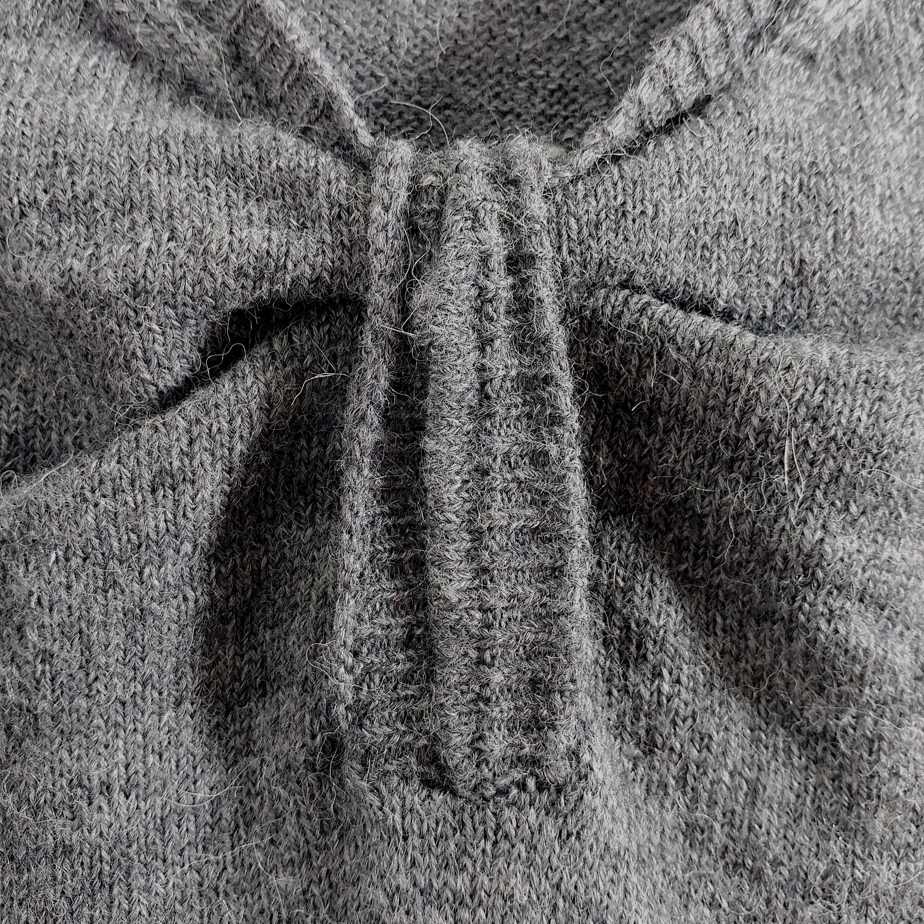 DOLCE & GABBANA - Grey Alpaca Wool Knit Bodycon Sleeveless Dress  Size 6US 38EU In Excellent Condition For Sale In Cuggiono, MI