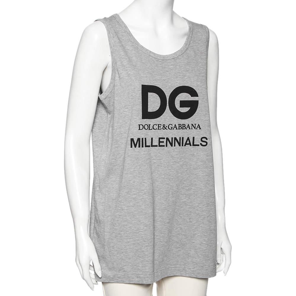 Lounge at home feeling comfy yet stylish in this Dolce & Gabbana cotton tank top. It comes in a grey shade and features the brand logo print on the front. The sleeveless relaxed piece is ideal for daily use.

