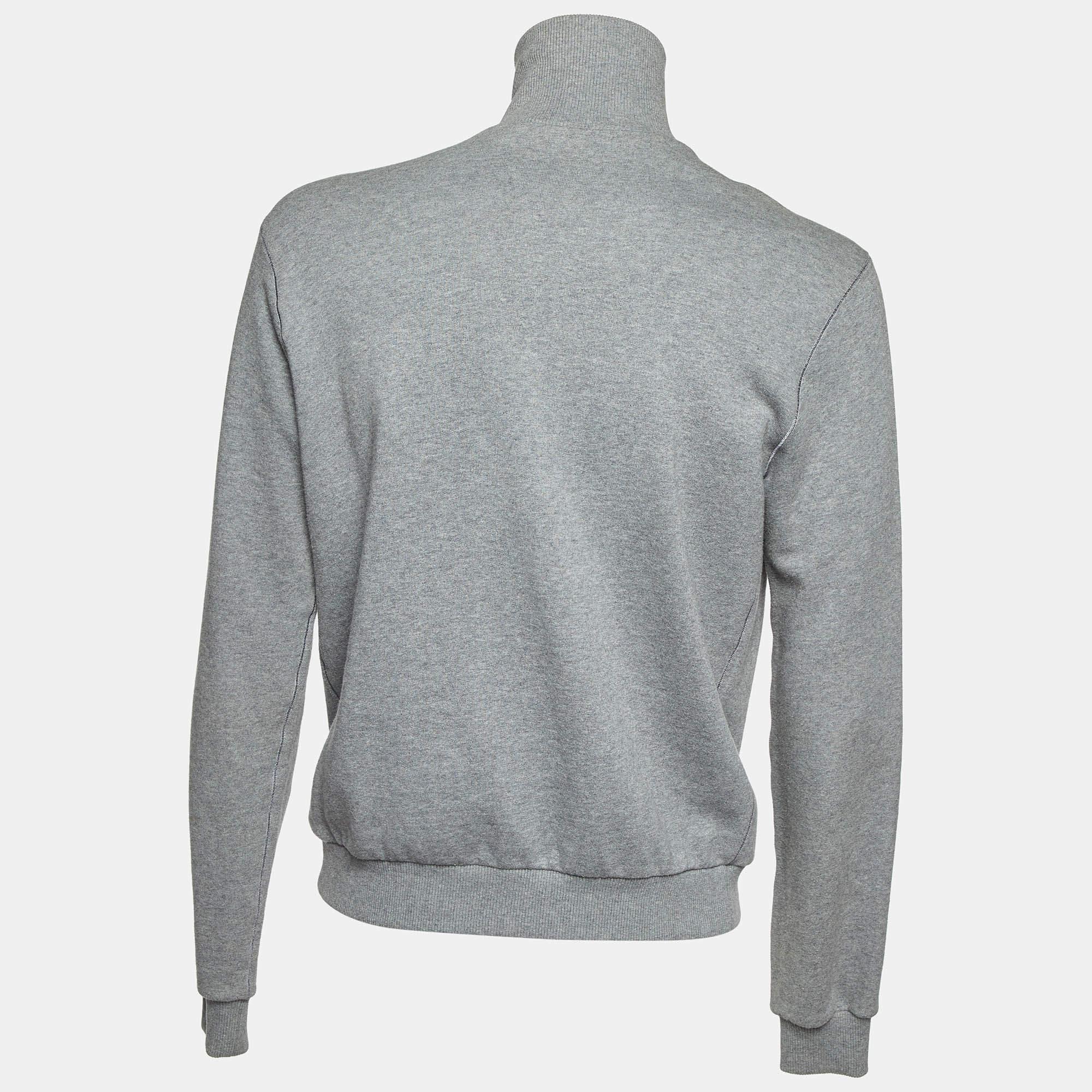 Experimenta el placer de la sastrería experta con esta chaqueta de diseño. Fabricado meticulosamente  ofrece un ajuste impecable y detalles de lujo  garantizando un confort inigualable. Esta creación elevará tu estilo sin esfuerzo.