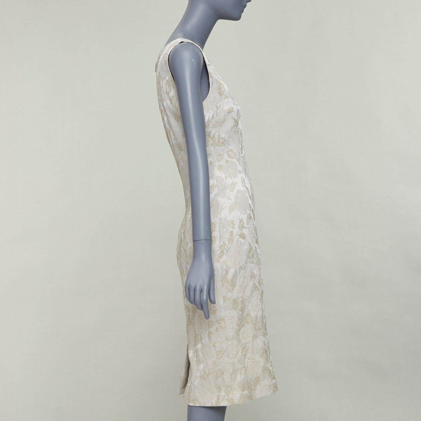 DOLCE GABBANA robe fourreau à encolure bateau en jacquard floral lurex gris or IT42 M Excellent état - En vente à Hong Kong, NT