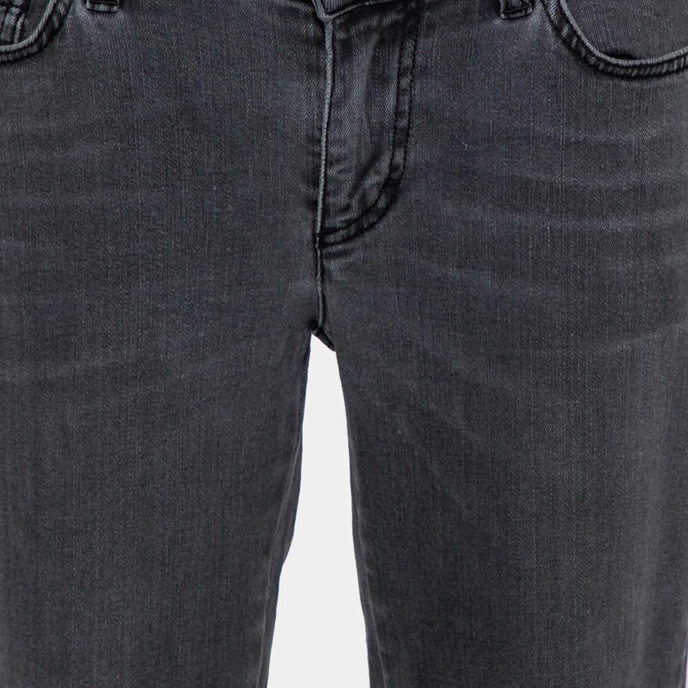 Dolce & Gabbana Grau Hell gewaschene, Slim Fit Jeans M im Zustand „Gut“ im Angebot in Dubai, Al Qouz 2