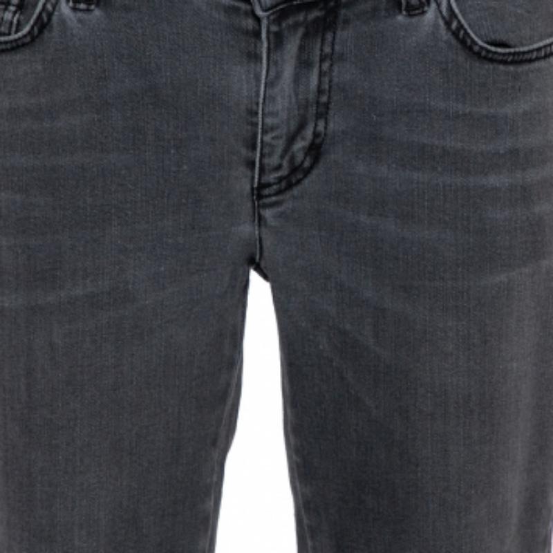Dolce & Gabbana Grau Hell gewaschene, Slim Fit Jeans M im Zustand „Gut“ im Angebot in Dubai, Al Qouz 2