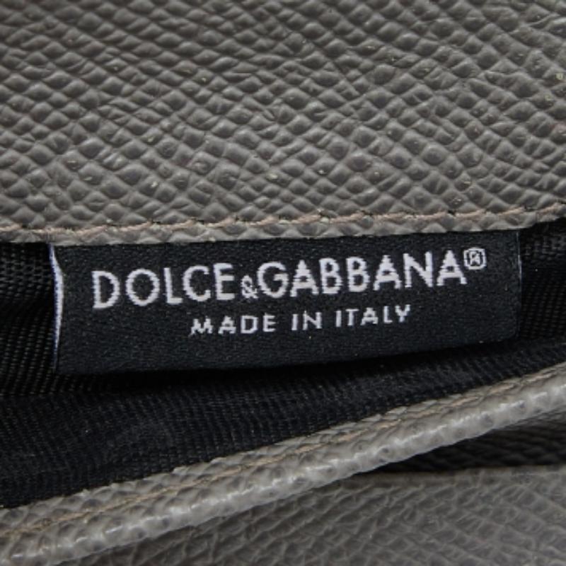 Cartera Trifold Dolce & Gabbana de piel con relieve de lagarto gris en venta 4