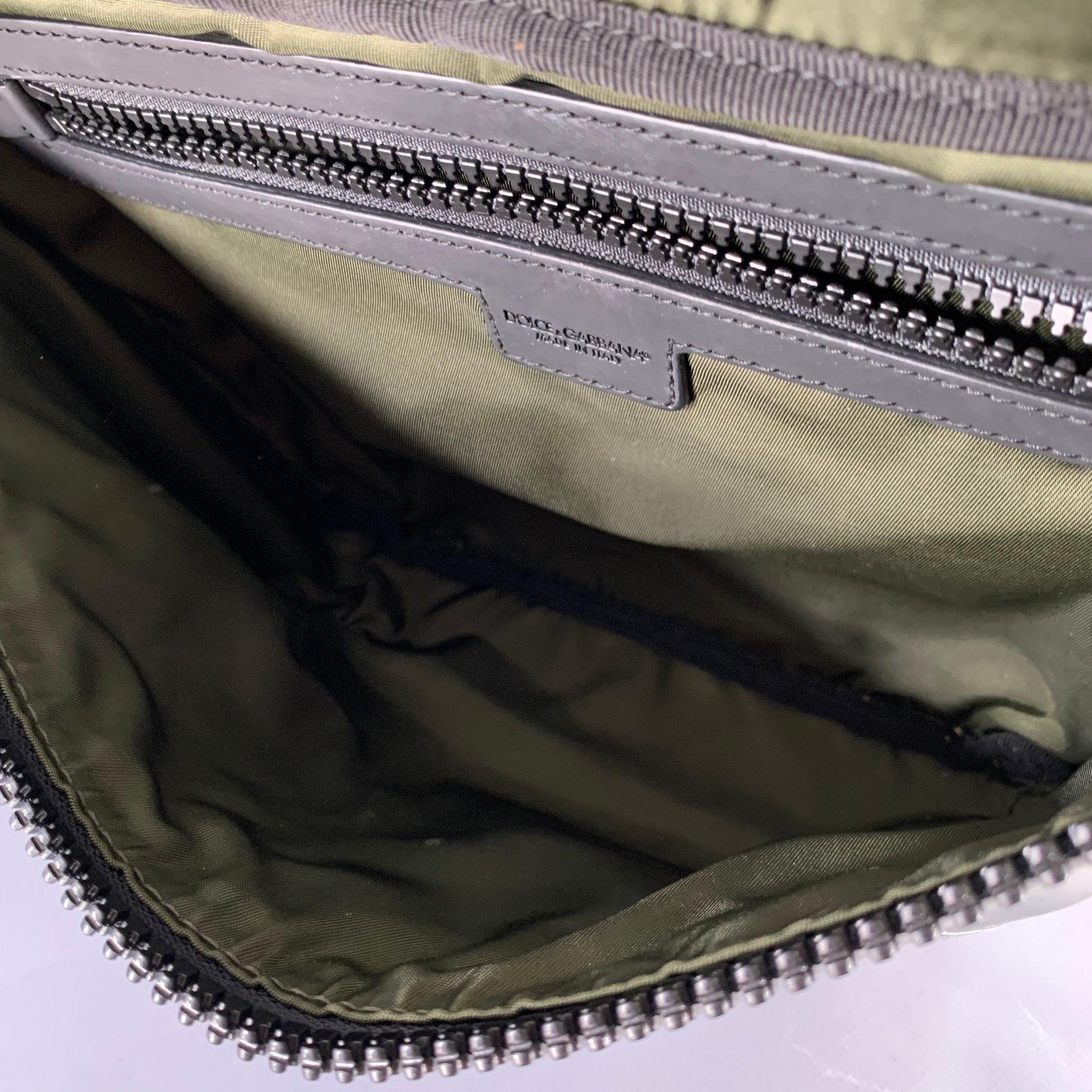 Men's DOLCE & GABBANA Grey Metallic Reflective Canvas Zip Waist Bag For Sale