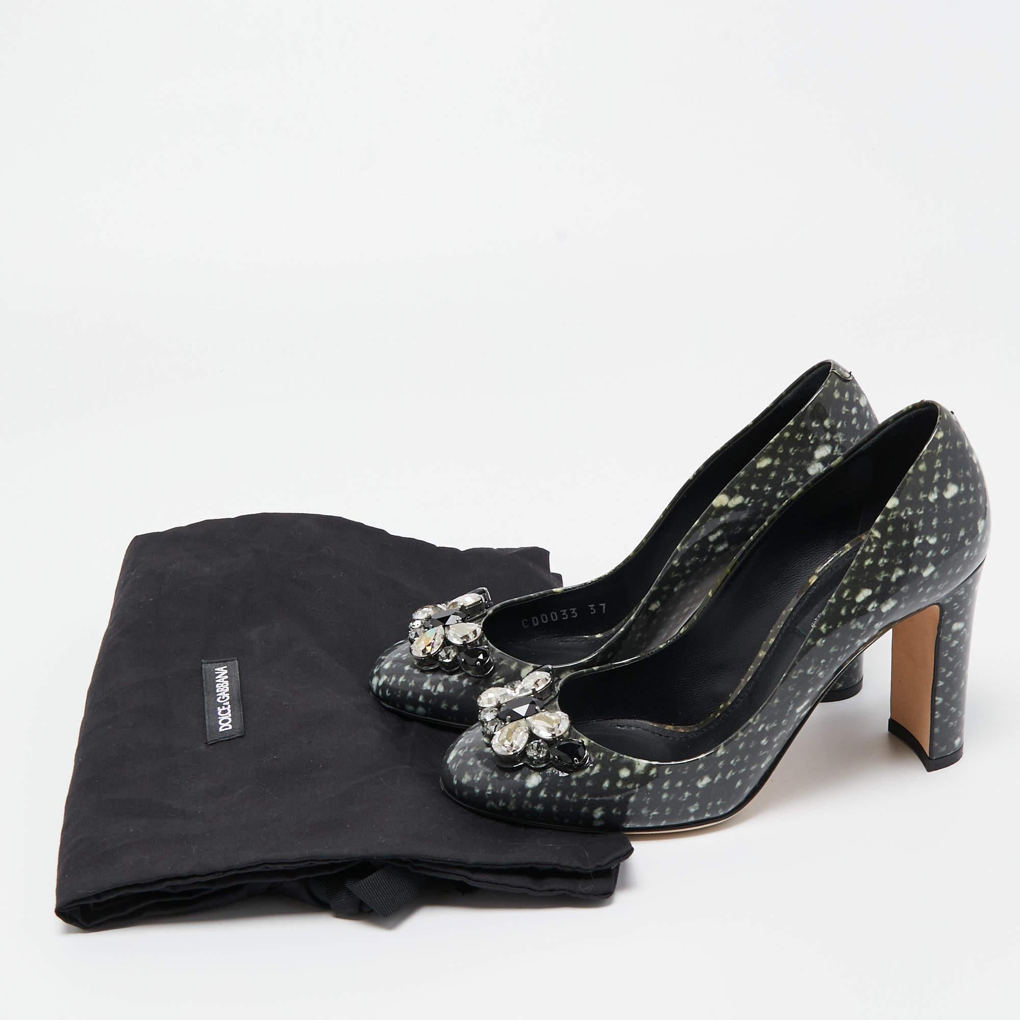 Dolce & Gabbana Grey Patent Crystal Embellishments Pumps Size 37 For Sale 2