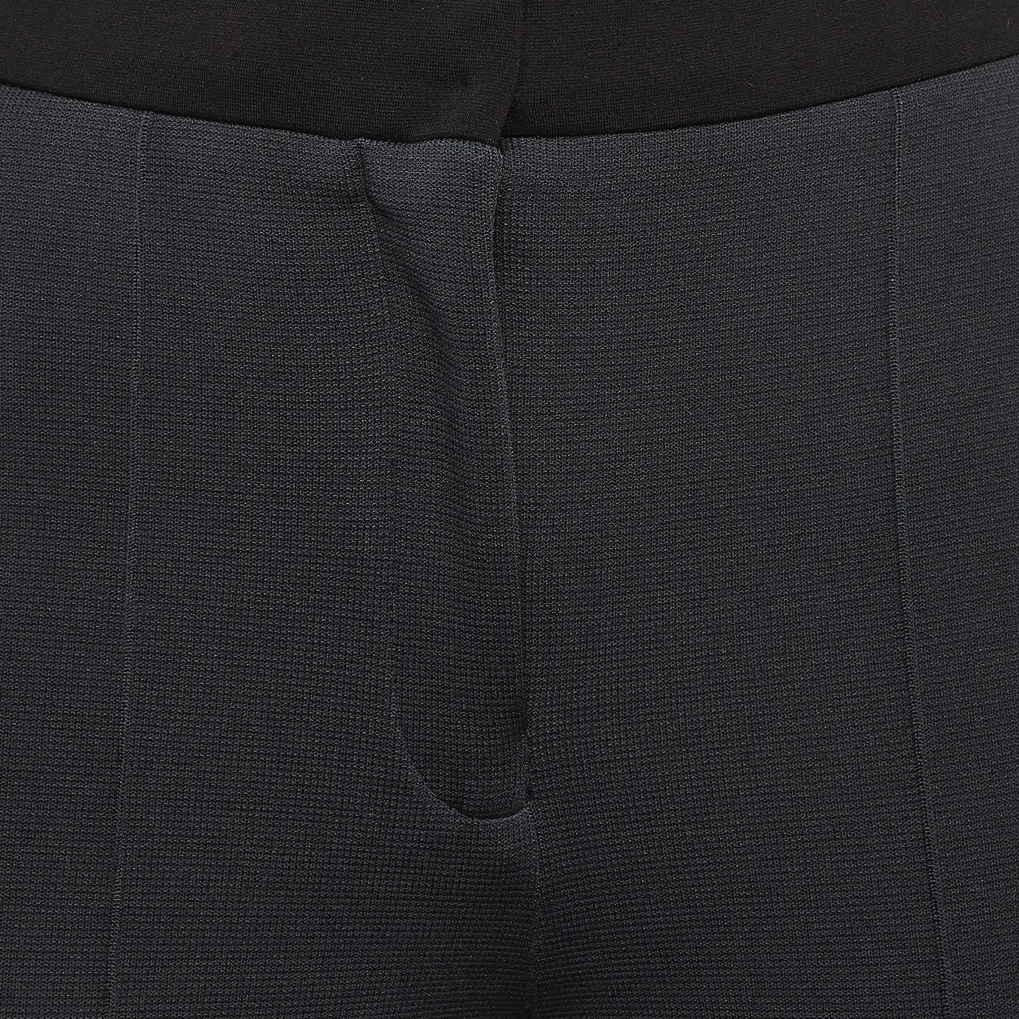 Dolce & Gabbana Grey Side Stripe Nylon Knit Joggers S In Good Condition For Sale In Dubai, Al Qouz 2