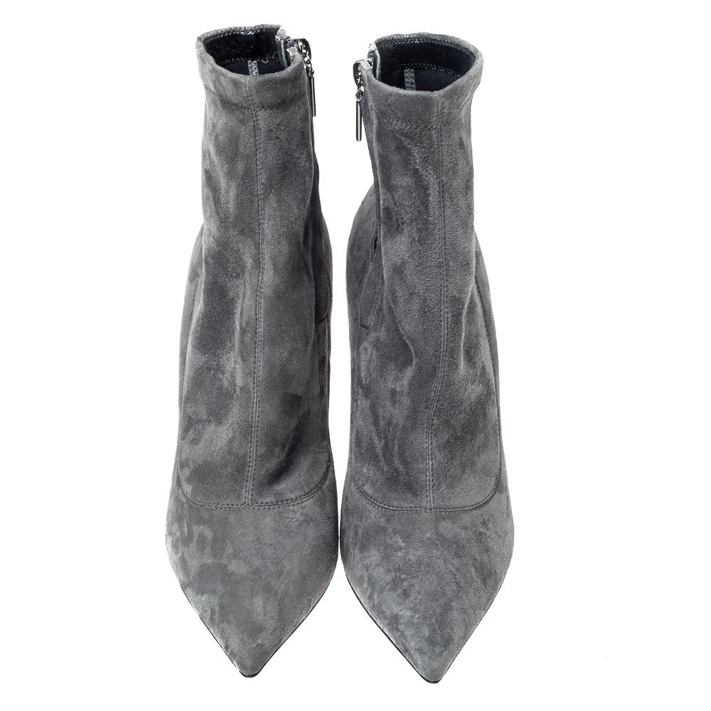 Gray Dolce & Gabbana Grey Suede Pointed Toe Booties Size 39 For Sale