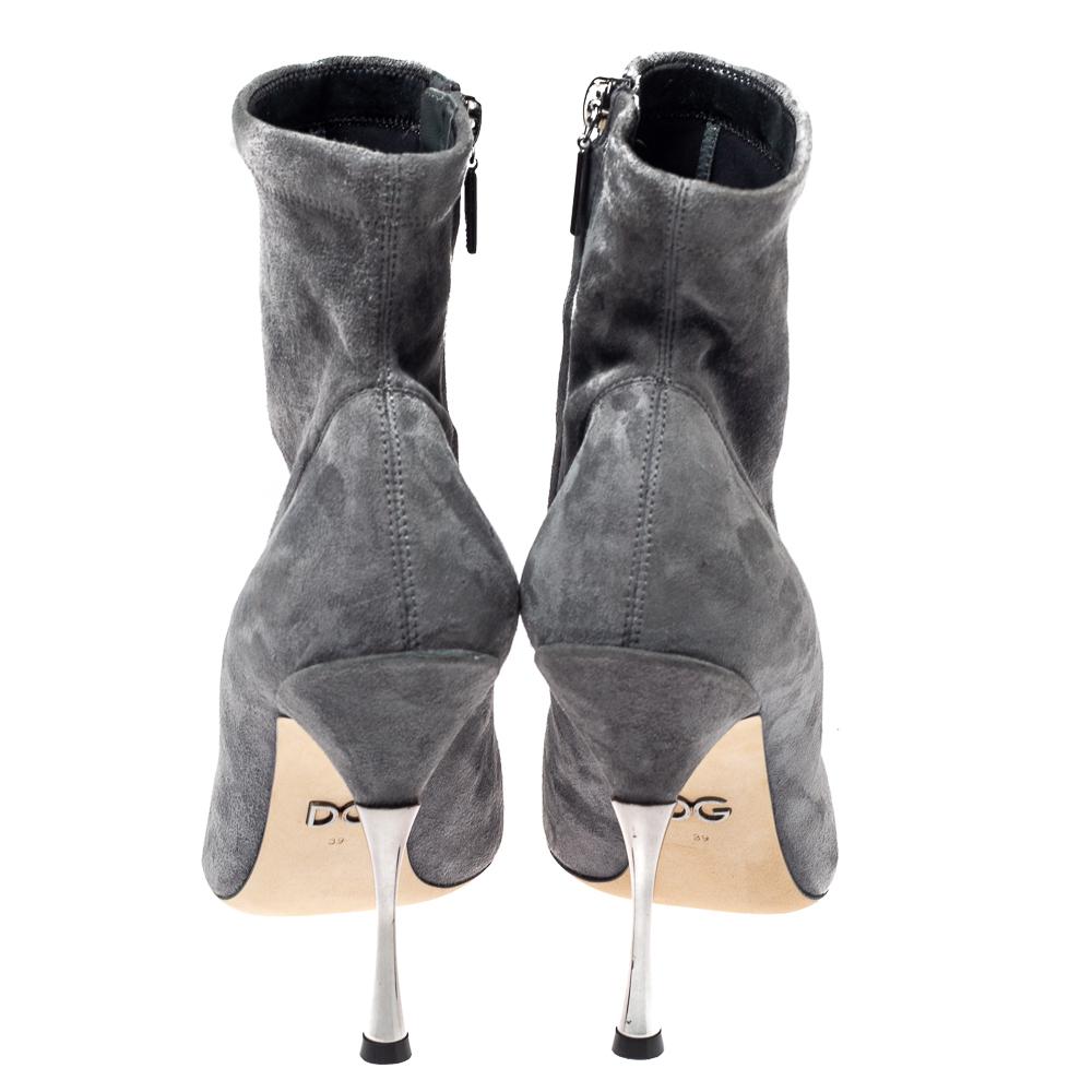 Dolce & Gabbana Grey Suede Pointed Toe Booties Size 39 For Sale 2