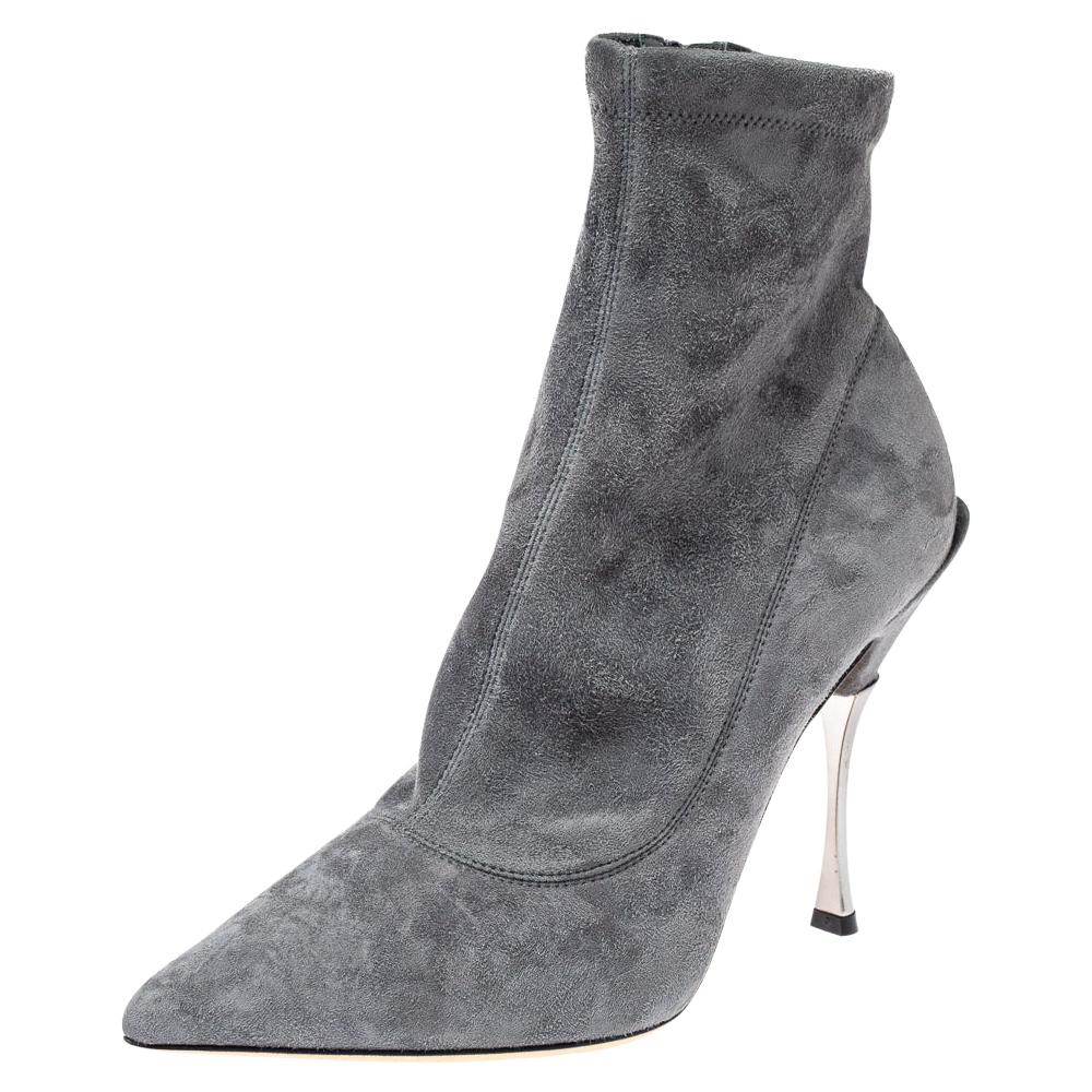 Dolce & Gabbana Grey Suede Pointed Toe Booties Size 39 For Sale