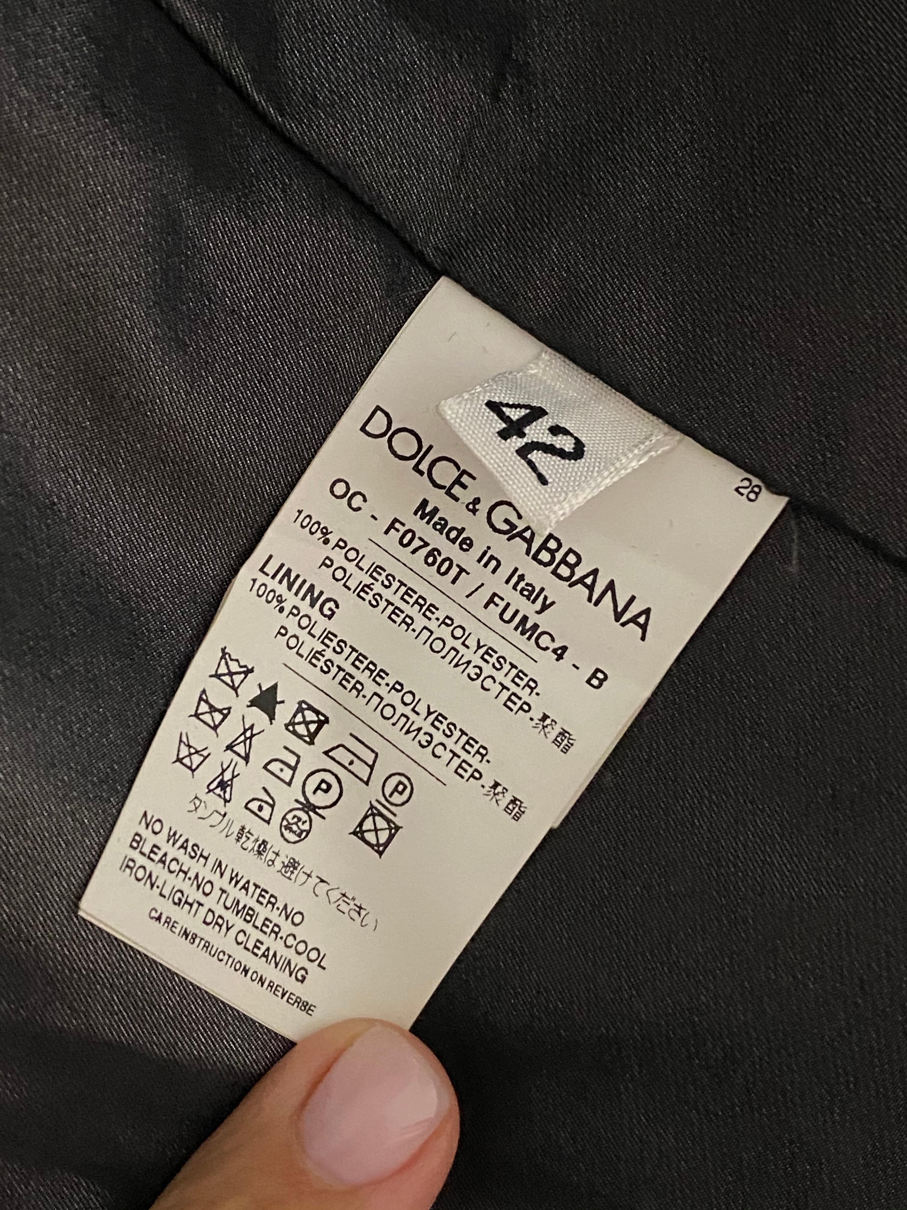 Dolce & Gabbana Grauer Trenchcoat Regen Minimantel Größe 42 im Angebot 8