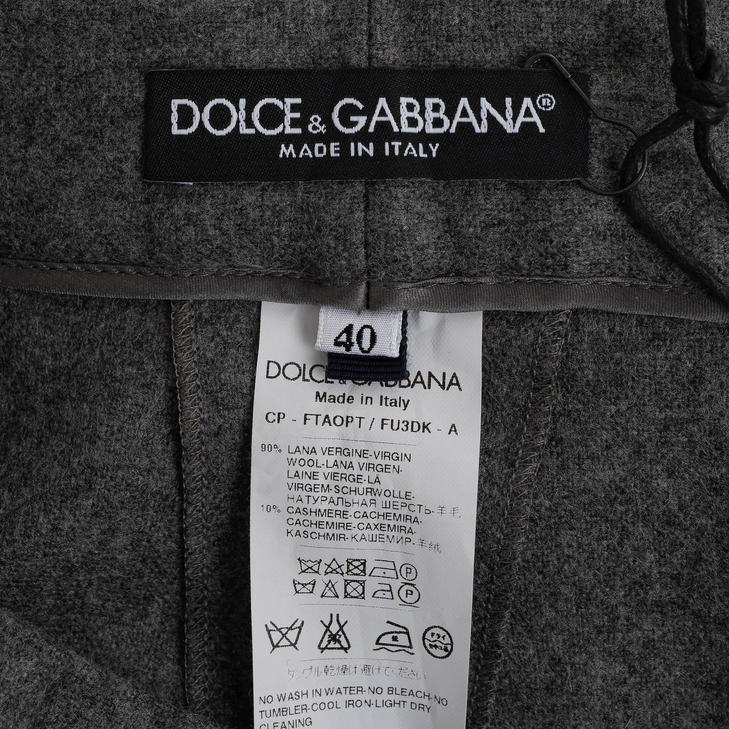 DOLCE & GABBANA grey wool & cashmere PLEATED CROPPED Pants 40 S For Sale 1