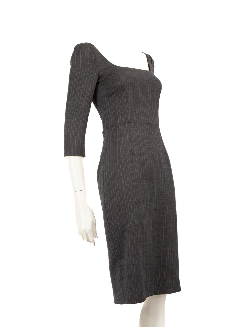 CONDITION is Very good. Minimal wear to dress is evident. Small pull to weave to the left sleeveon this used Dolce & Gabbana designer resale item.
 
 Details
 
 
 Grey
 
 Wool
 
 Dress
 
 Midi
 
 Mid sleeves
 
 Striped pattern
 
 Square neck
 
 Back