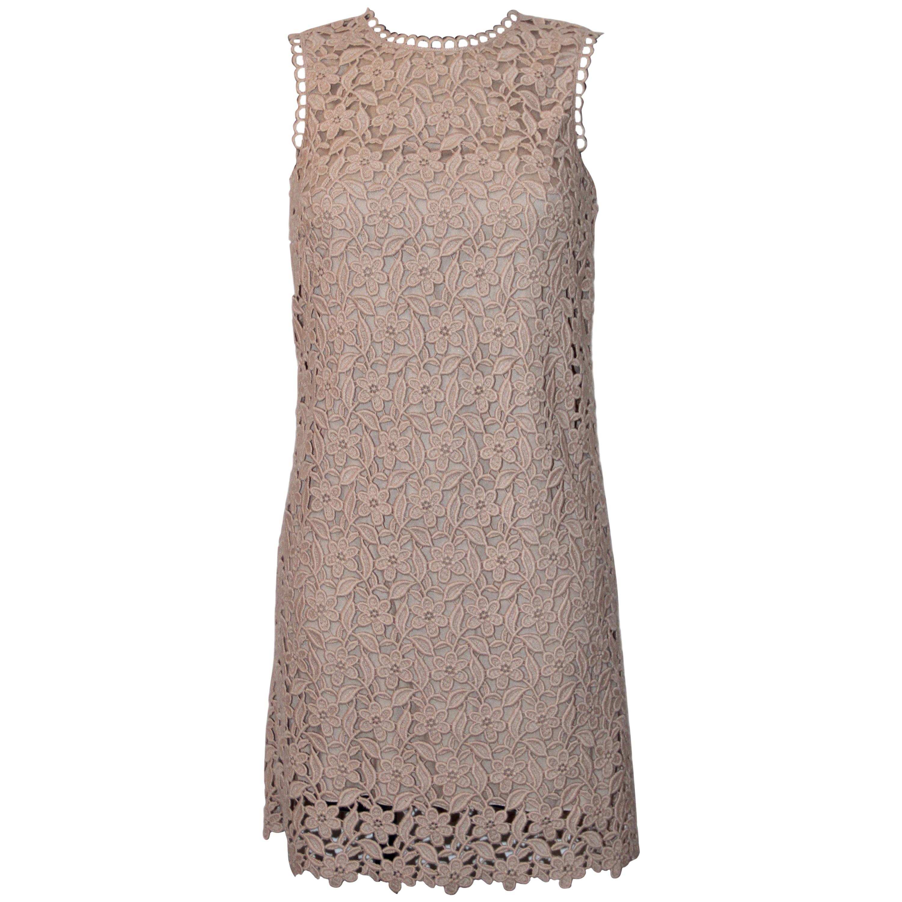 dolce and gabbana hand dress