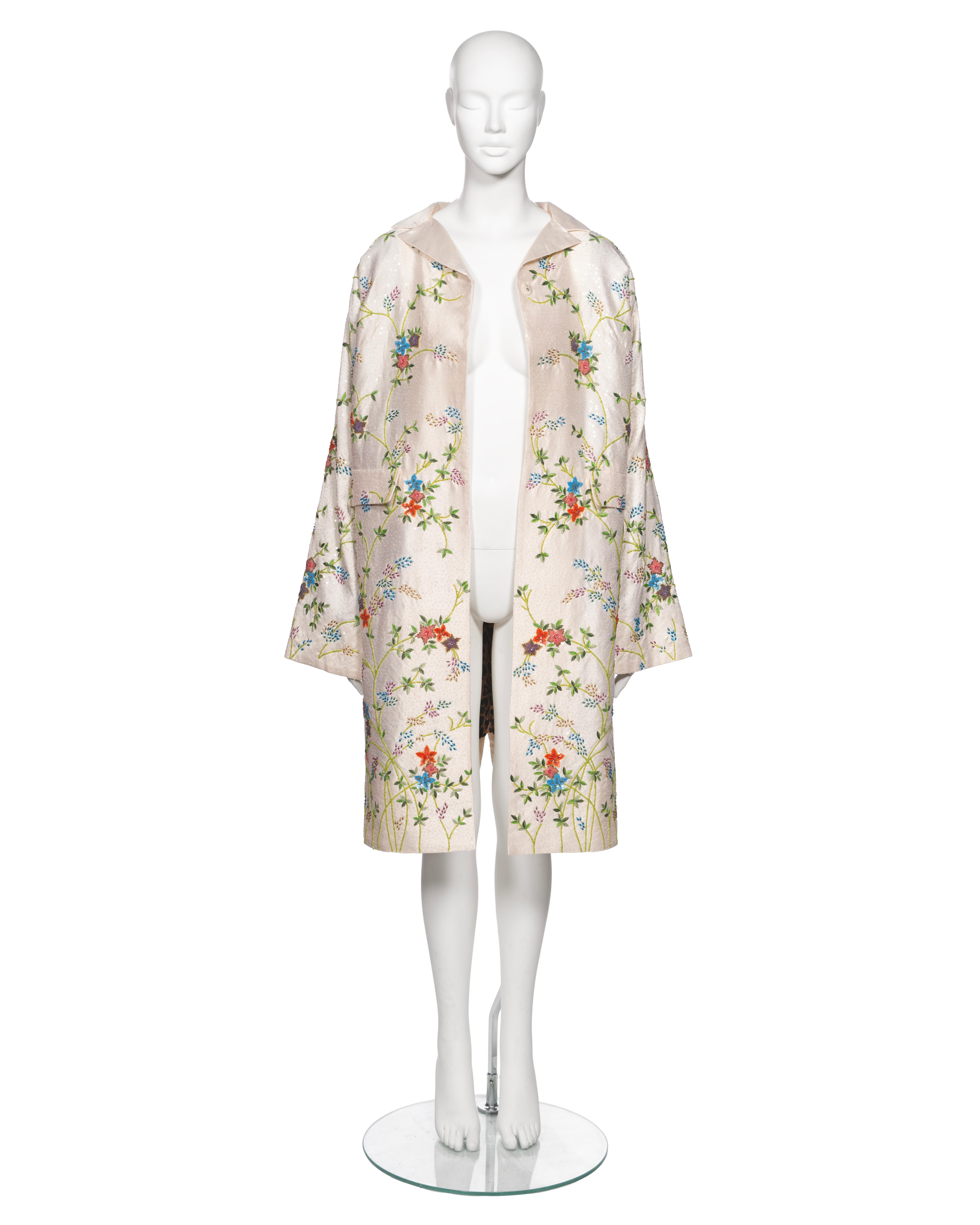 Dolce & Gabbana Hand-Embroidered White Raw Silk Evening Couture Coat, ss 1997 For Sale 2