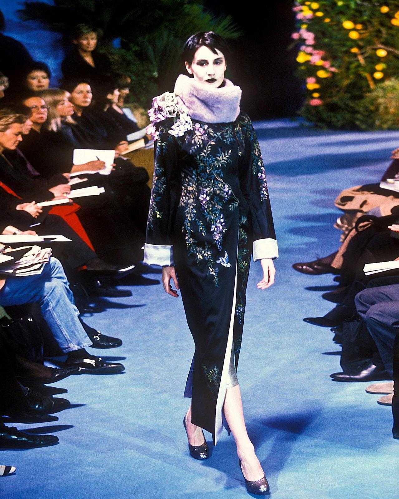 Women's Dolce & Gabbana Hand-Painted Silk Coat with Lavender Mink Fur Trim, FW 1998 For Sale