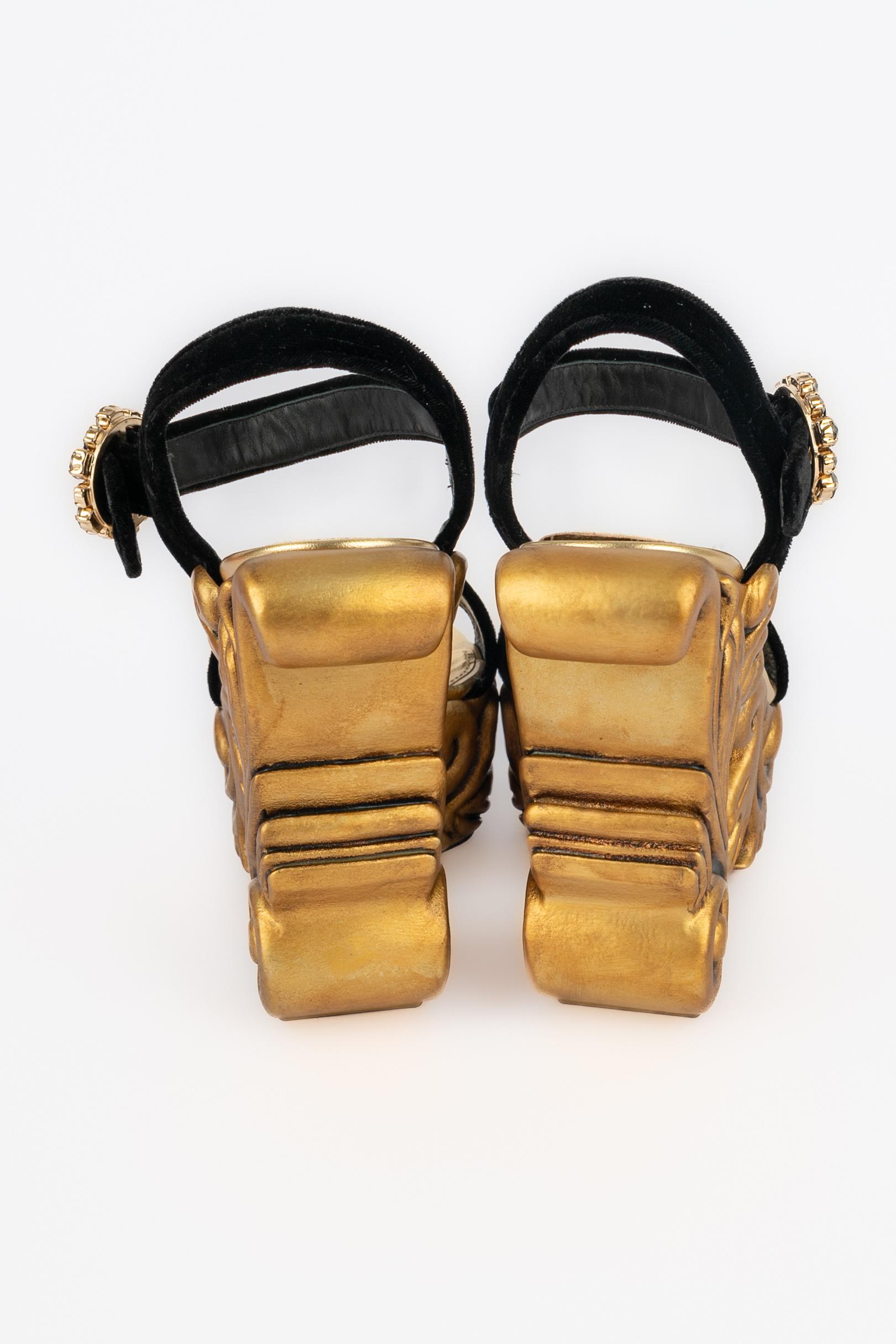 Dolce & Gabbana Heel Schuhe / Sandalen mit Absatz im Zustand „Hervorragend“ im Angebot in SAINT-OUEN-SUR-SEINE, FR