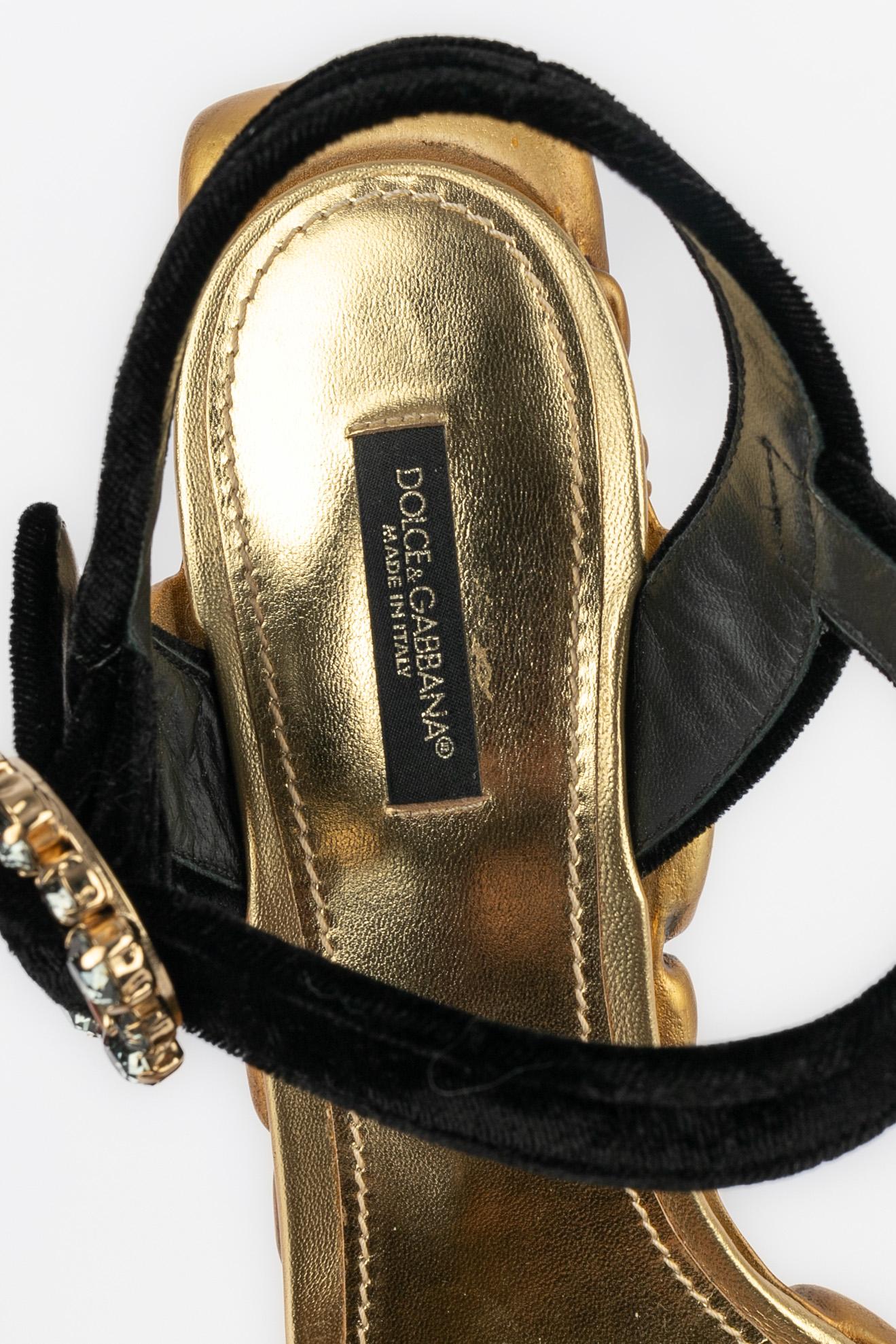 Dolce & Gabbana Heel Schuhe / Sandalen mit Absatz im Angebot 4
