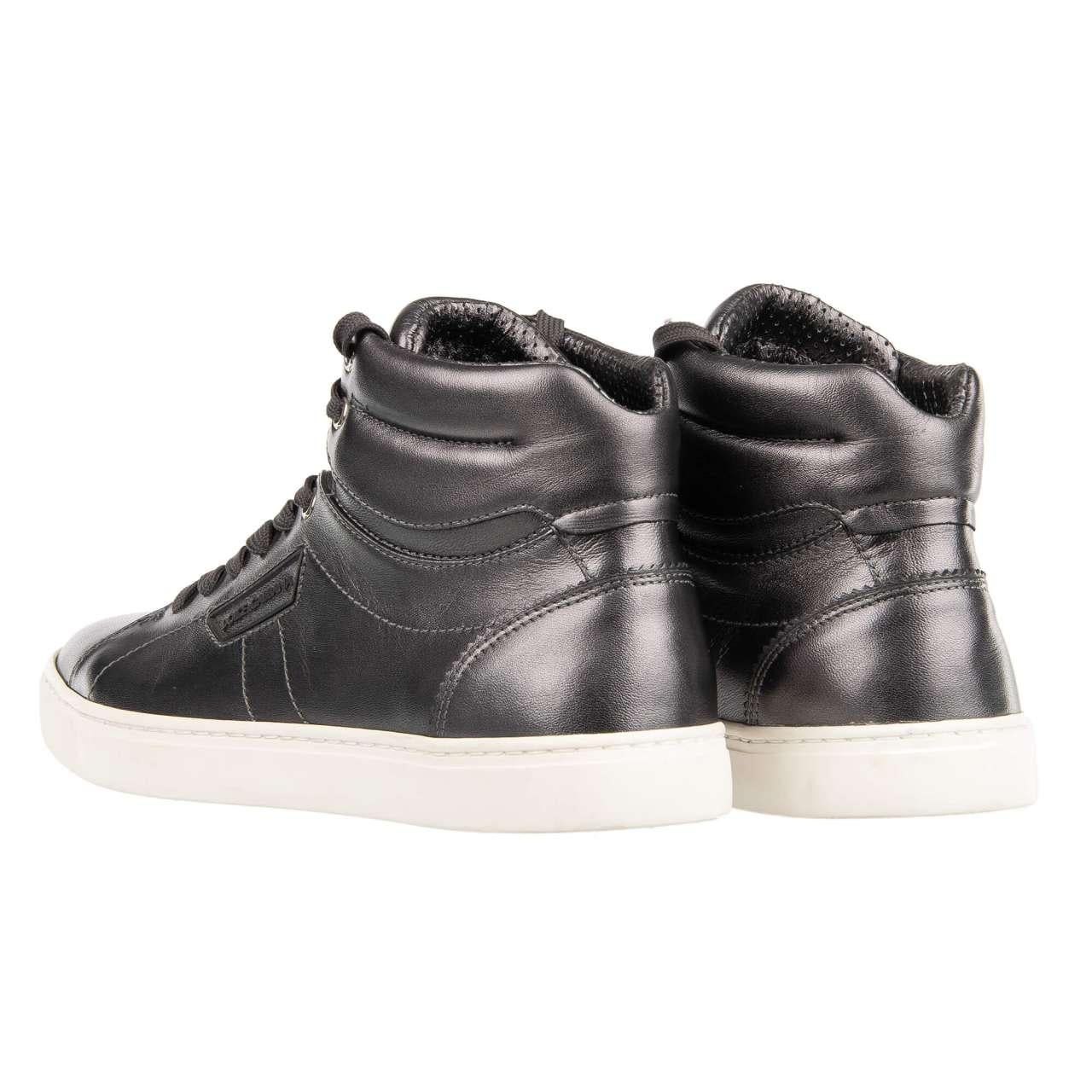 Dolce & Gabbana - High-Top Sneaker LONDON with DG Logo Plate Silver 39 UK 5 US 6 In Excellent Condition For Sale In Erkrath, DE