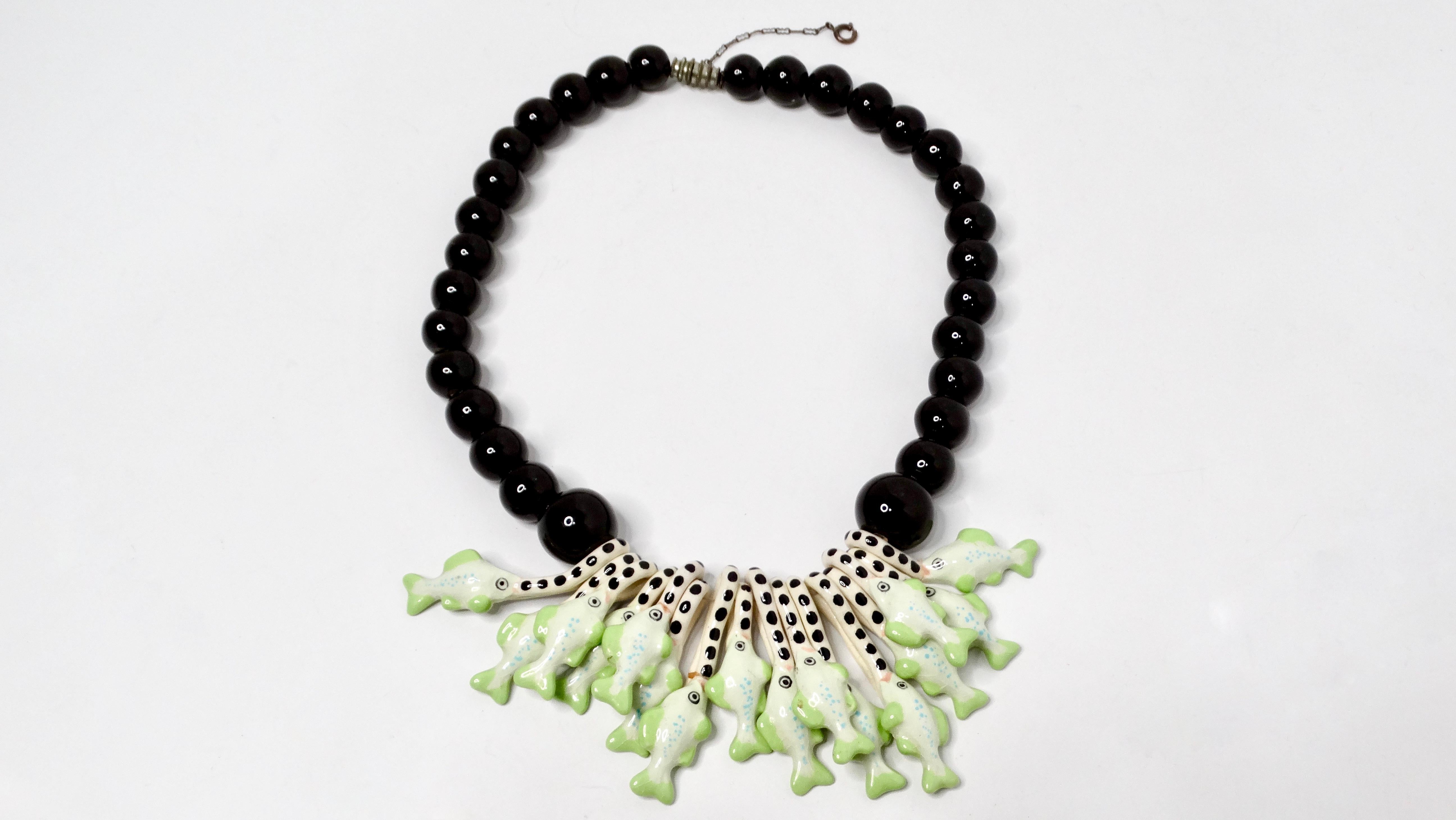 Dolce & Gabbana Inspired Vintage Parrot Pearls Fish Ceramic Beaded Necklace Bon état - En vente à Scottsdale, AZ
