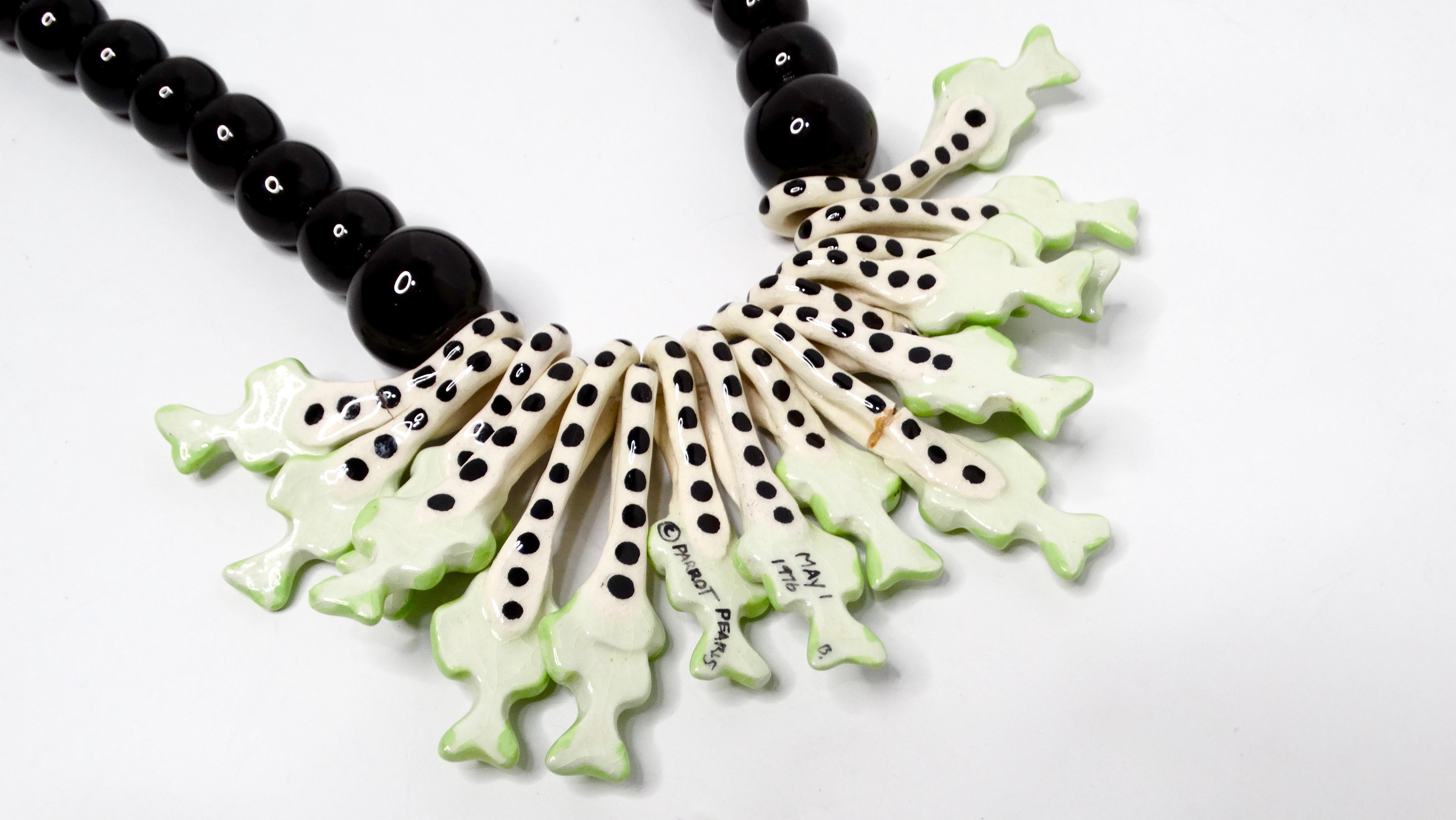 Dolce & Gabbana Inspired Vintage Parrot Pearls Fish Ceramic Beaded Necklace en vente 3