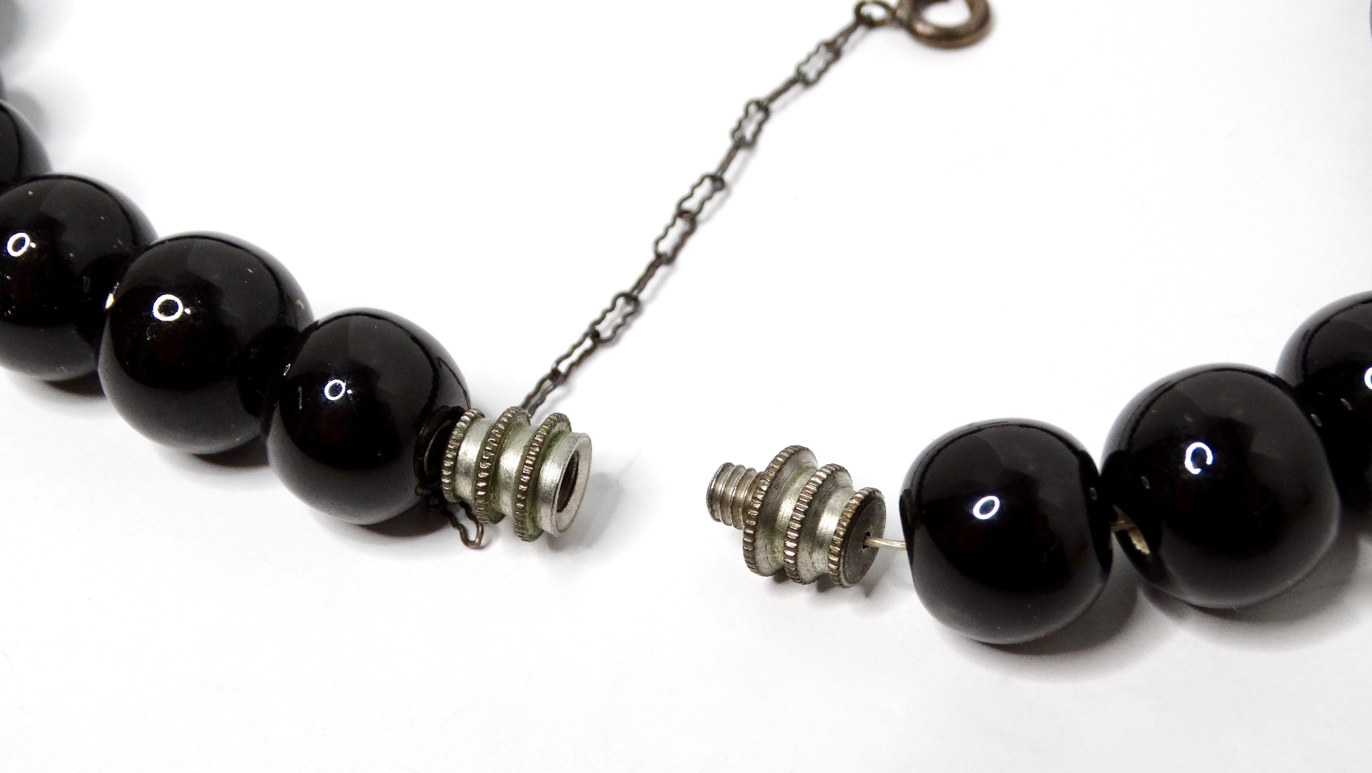 Dolce & Gabbana Inspired Vintage Parrot Pearls Fish Ceramic Beaded Necklace en vente 5