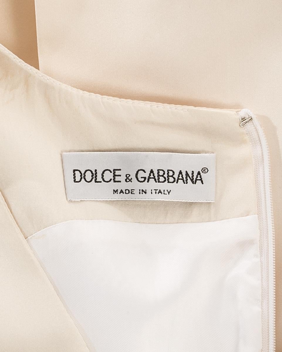 Dolce & Gabbana ivory silk fishtail wedding dress with large bow, c. 1990s For Sale 2