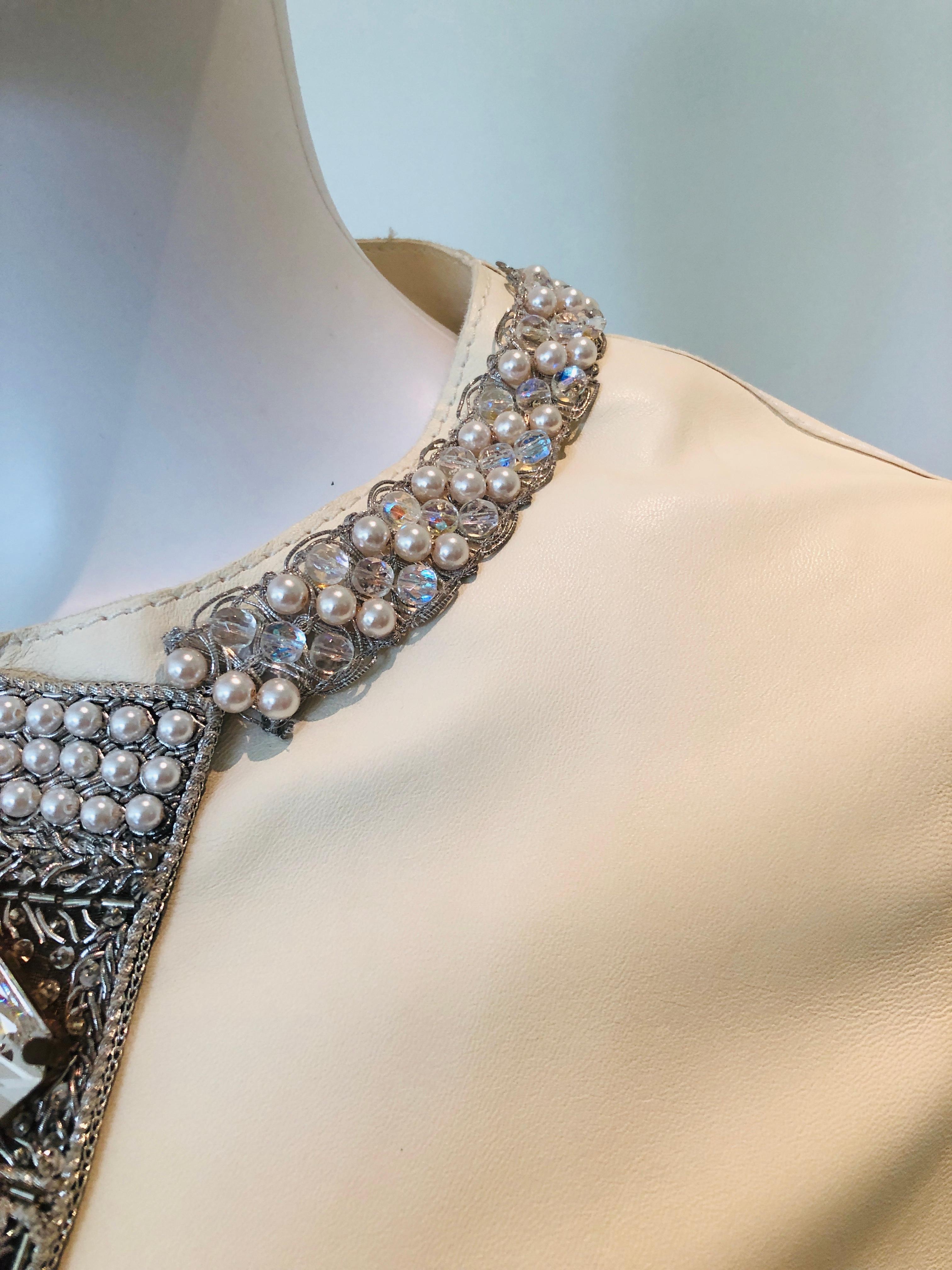 Dolce & Gabbana Jewel Embellished Fitted Short Off White Lambskin Evening Jacket For Sale 4