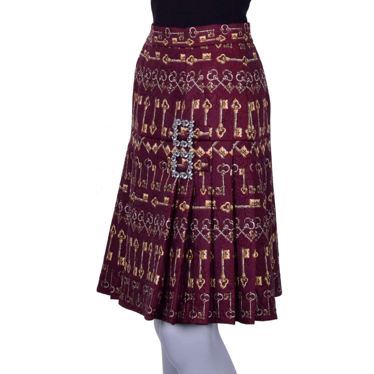 Women's Dolce & Gabbana - Keys Printed Jacquard Skirt Bordeaux IT 40 For Sale