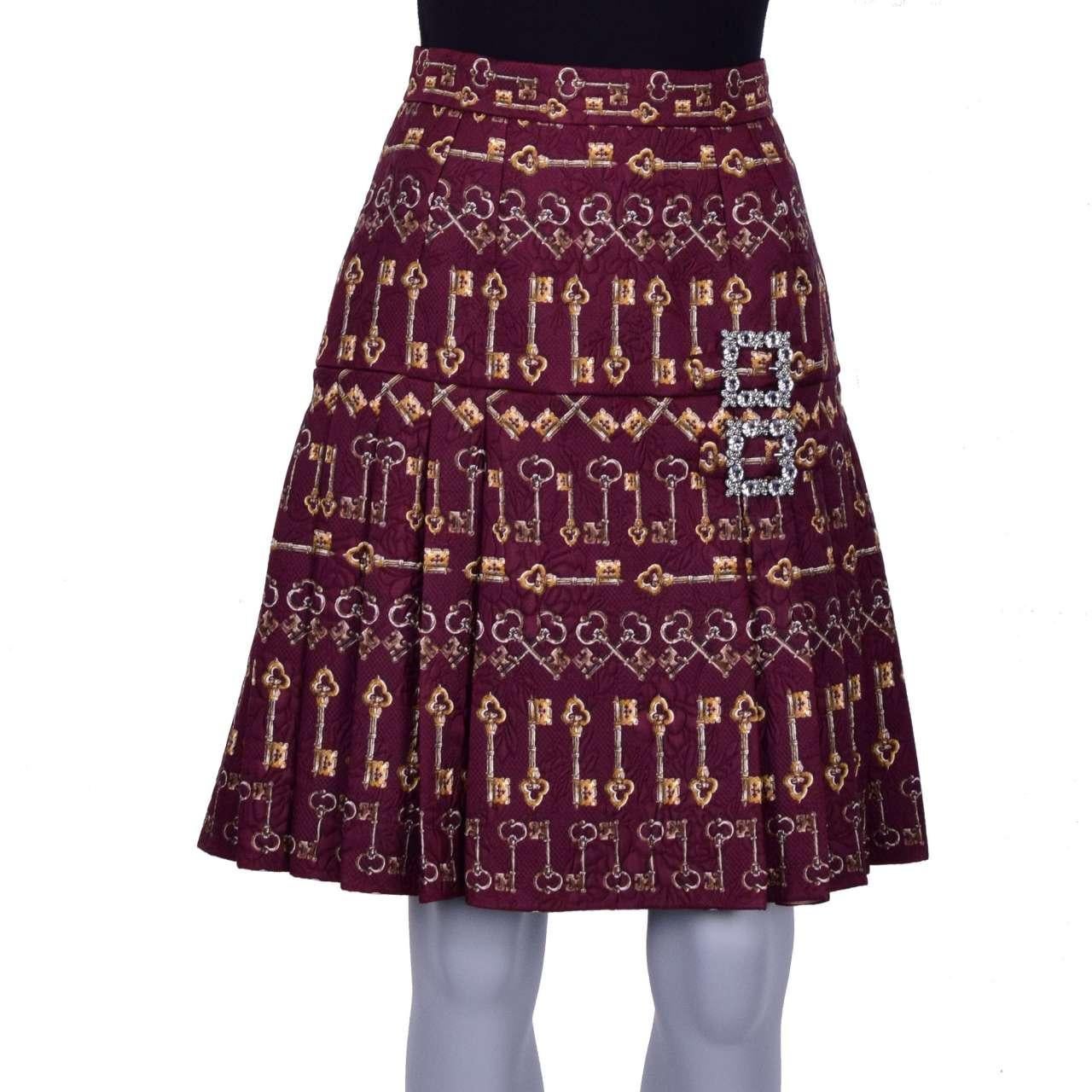 Dolce & Gabbana - Keys Printed Jacquard Skirt Bordeaux IT 40 For Sale 1