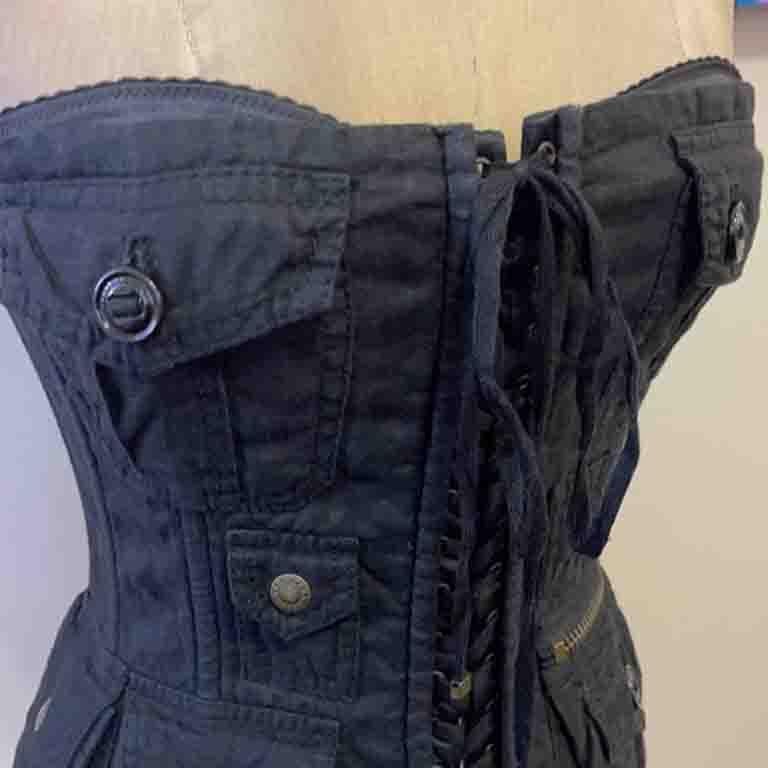 Dolce & Gabbana: bustier militare in pizzo con corsetto In condizioni ottime a Los Angeles, CA