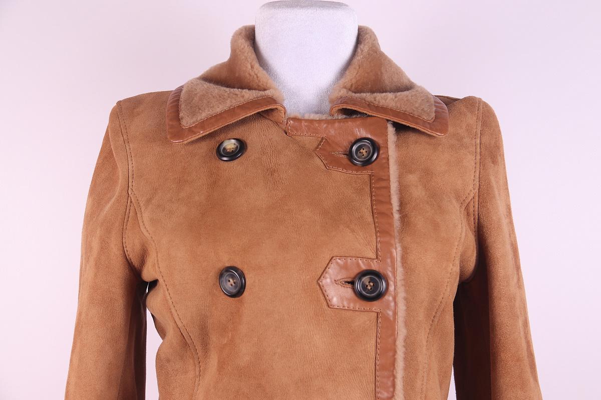 Dolce & Gabbana lambskin coat early 2000s vintage For Sale 10