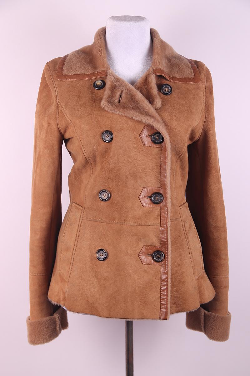 Women's Dolce & Gabbana lambskin coat early 2000s vintage For Sale