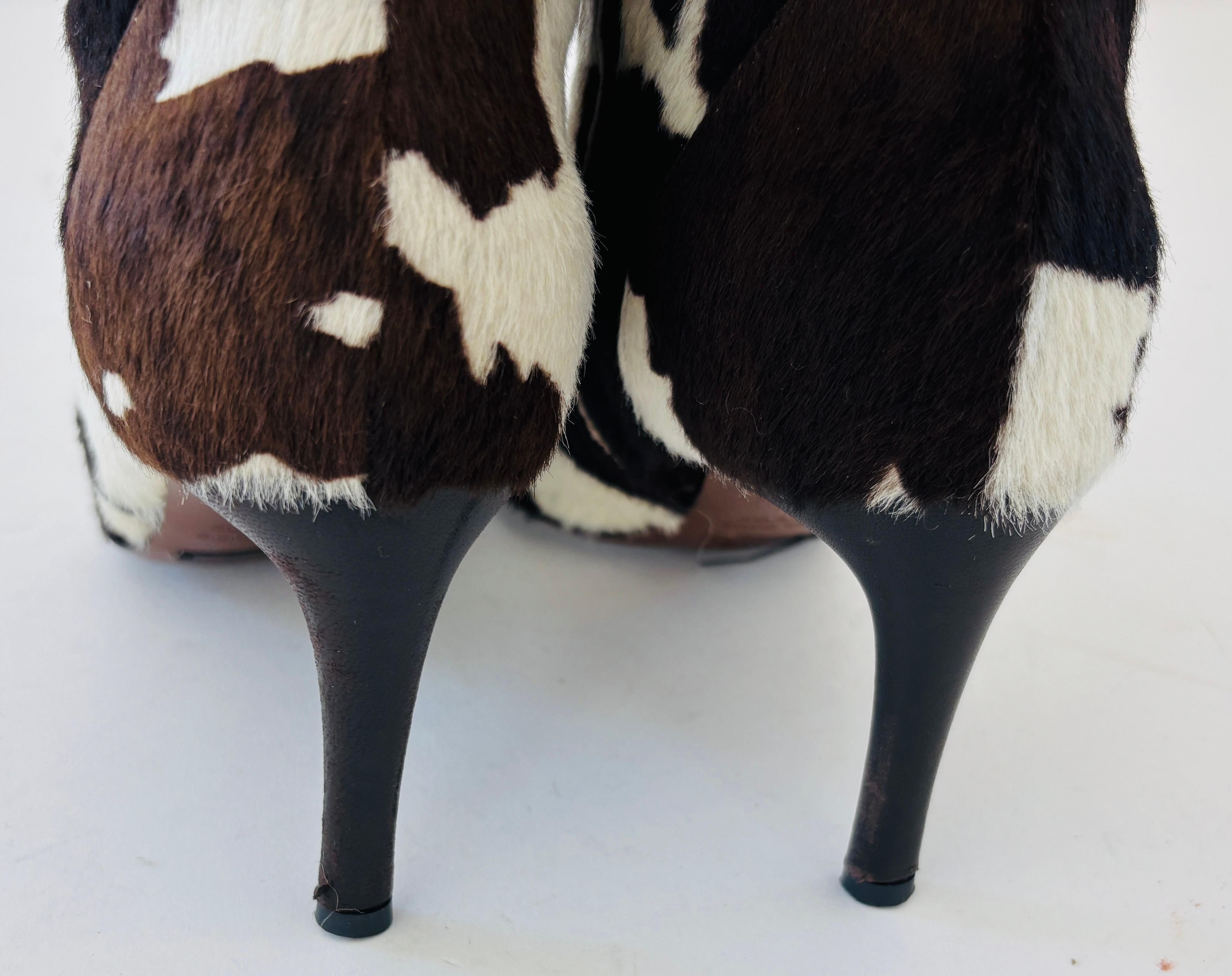 Dolce & Gabbana Leather Knee Fitted Boots Black and white Animal Print Size EU35 For Sale 14