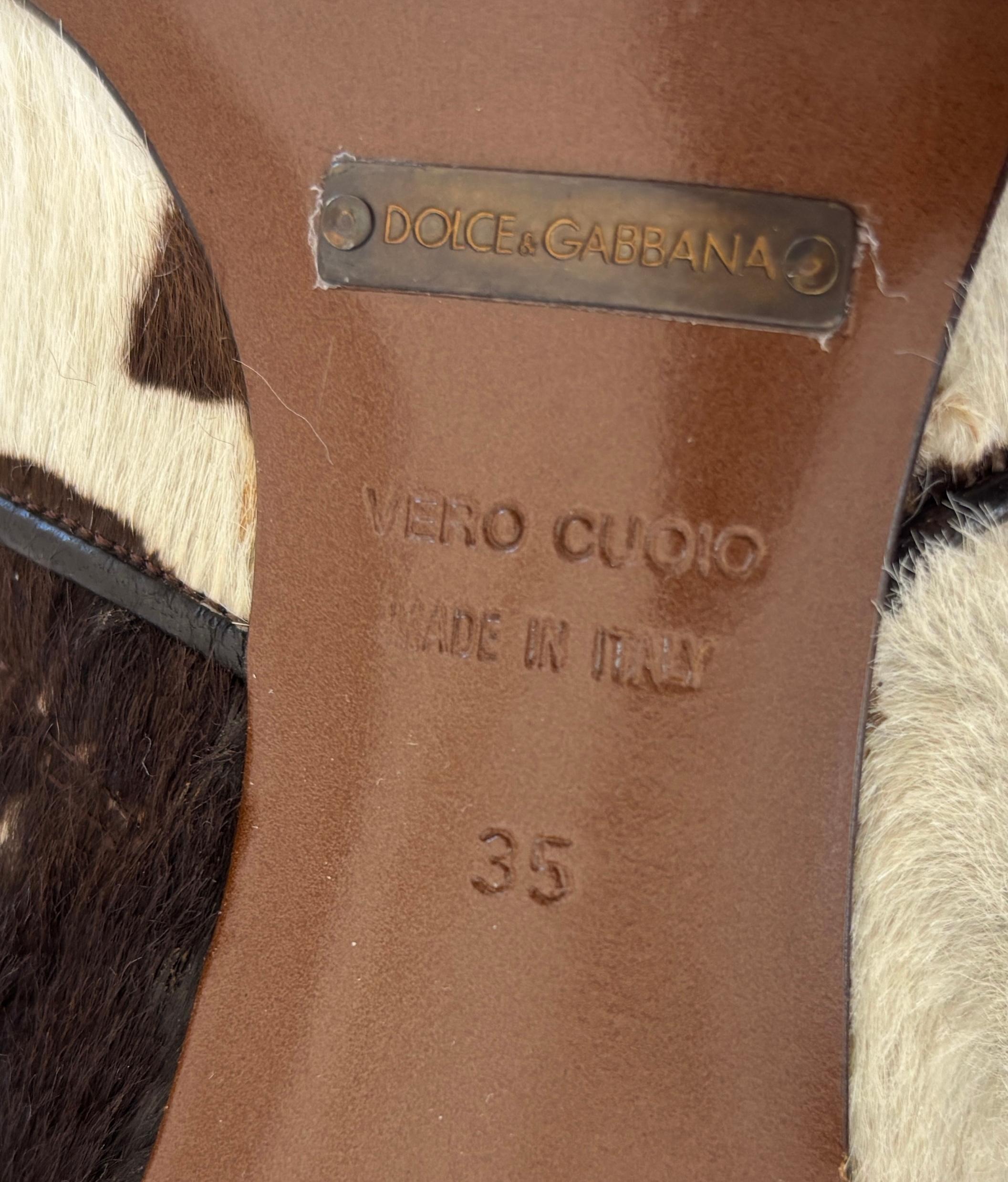 Dolce & Gabbana Leather Knee Fitted Boots Black and white Animal Print Size EU35 For Sale 15