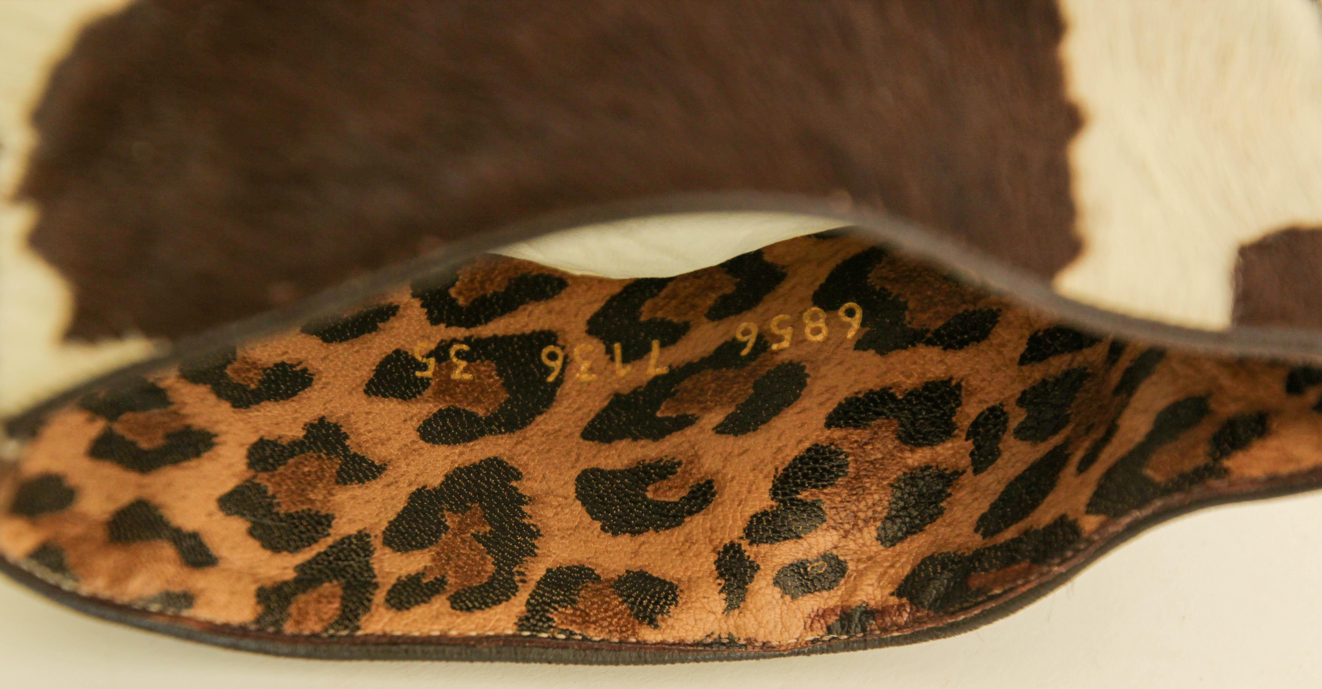 Dolce & Gabbana Leather Knee Fitted Boots Black and white Animal Print Size EU35 For Sale 4