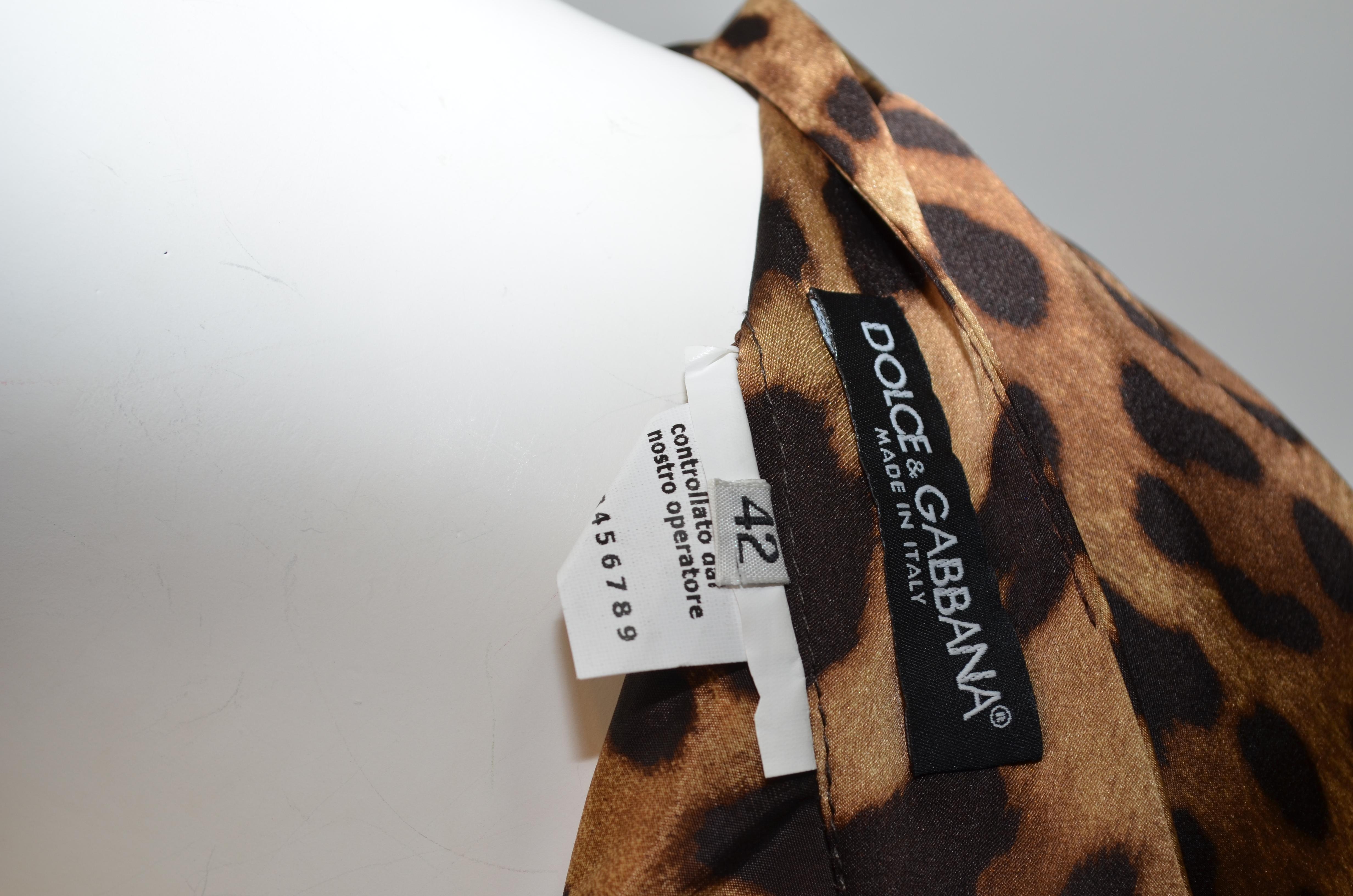 Dolce & Gabbana Leopard Print Pencil Skirt In Excellent Condition In Carmel, CA