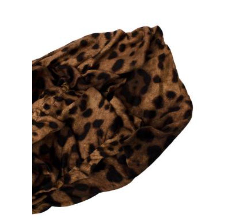 Dolce & Gabbana Leopard Print Ruched Fitted Dress For Sale 1