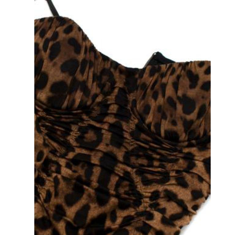 Dolce & Gabbana Leopard Print Ruched Fitted Dress For Sale 2