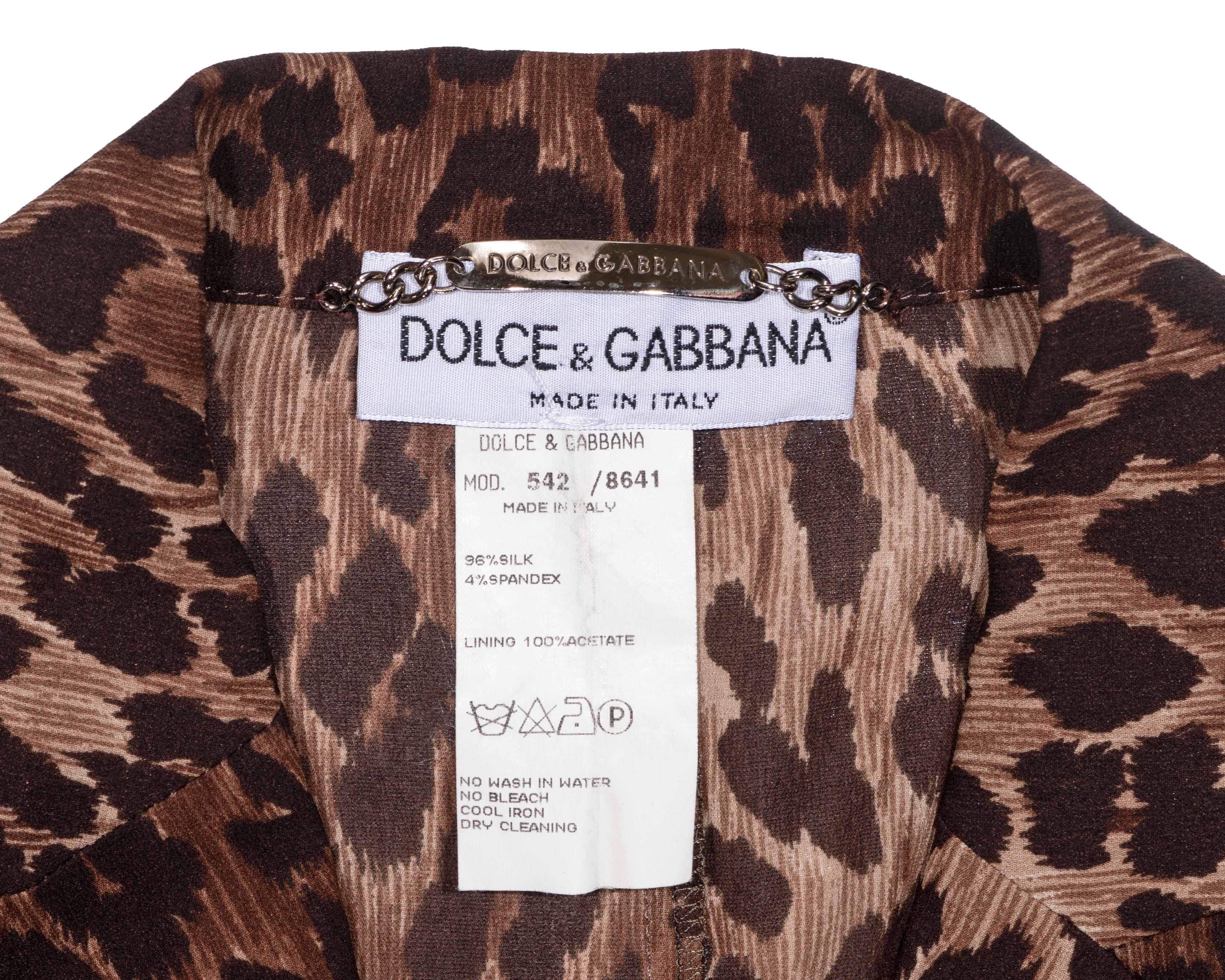 Dolce & Gabbana leopard print silk coat, pants and bra ensemble, ss 1997 For Sale 6