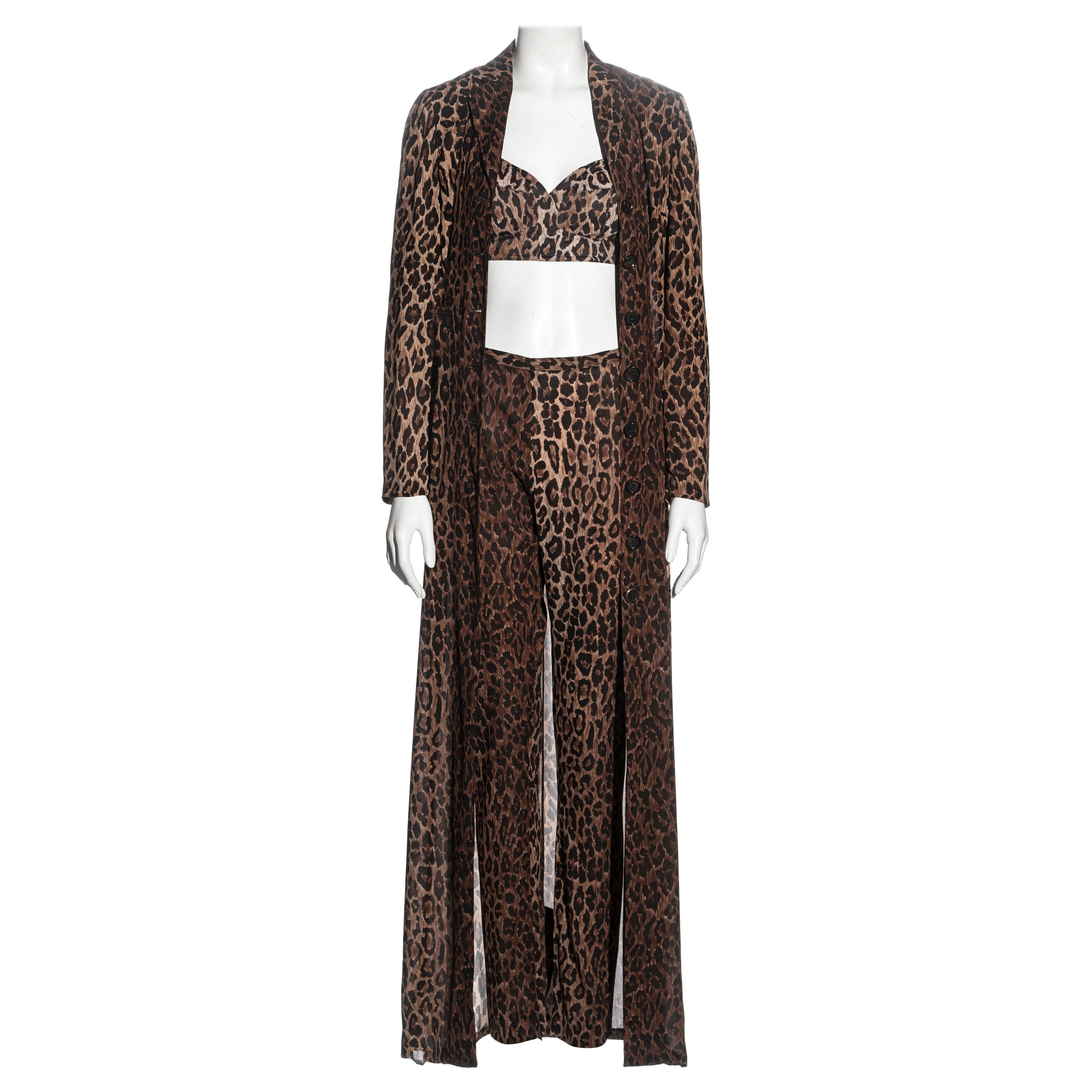 Dolce & Gabbana Ensemble aus Seidenmantel, Hose undBH mit Leopardenmuster, Frühjahr/Sommer 1997