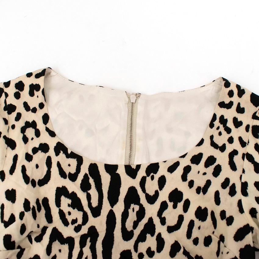 Dolce & Gabbana Leopard Print Silk Dress - Size US 4 For Sale 3