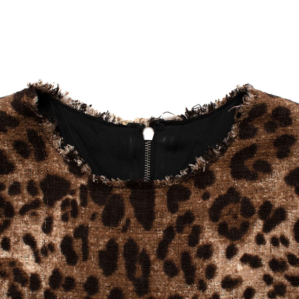 Dolce & Gabbana Leopard Print Sleeveless Shift Dress - Size US 0 For Sale 2