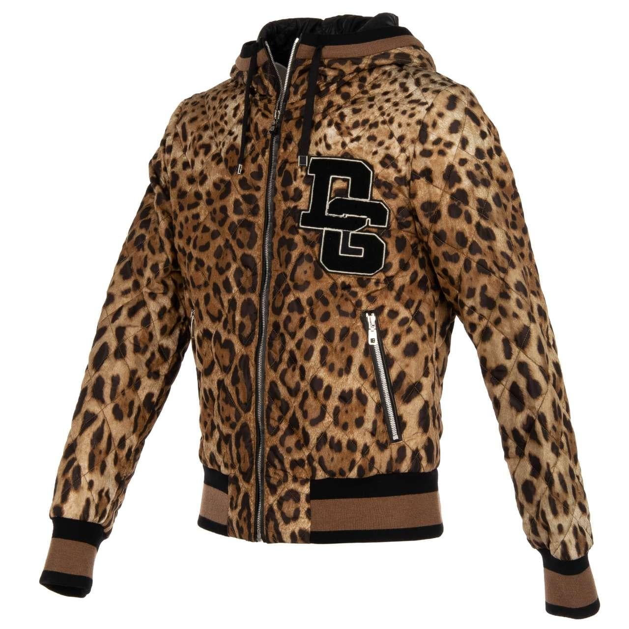 Dolce & Gabbana Leopard Printed Nylon Bomber Jacket with DG Logo Brown Black 50 In Excellent Condition For Sale In Erkrath, DE