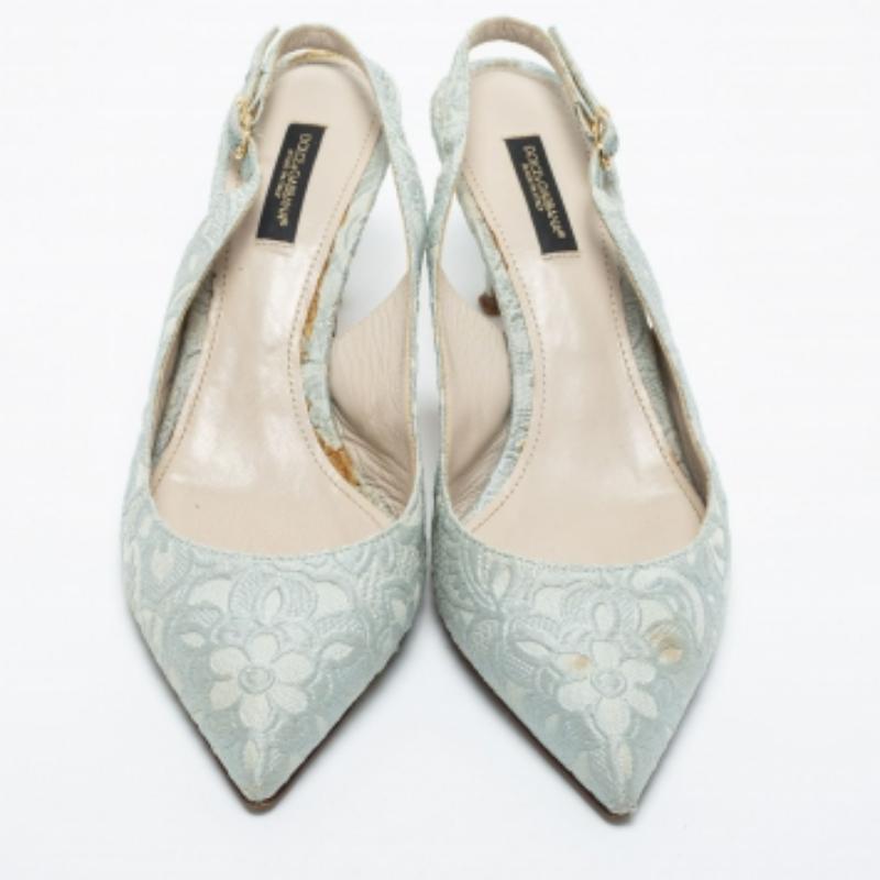 Grigio Dolce & Gabbana - Décolleté in tessuto di broccato blu chiaro taglia 38 in vendita